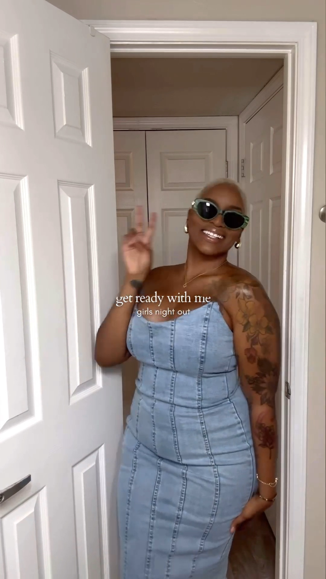 Still obsessed with this dinner look found the perfect dupe! I always keep it pretty simple, but accessories are where I like to play! 

#LTKVideo #LTKStyleTip #LTKMidsize