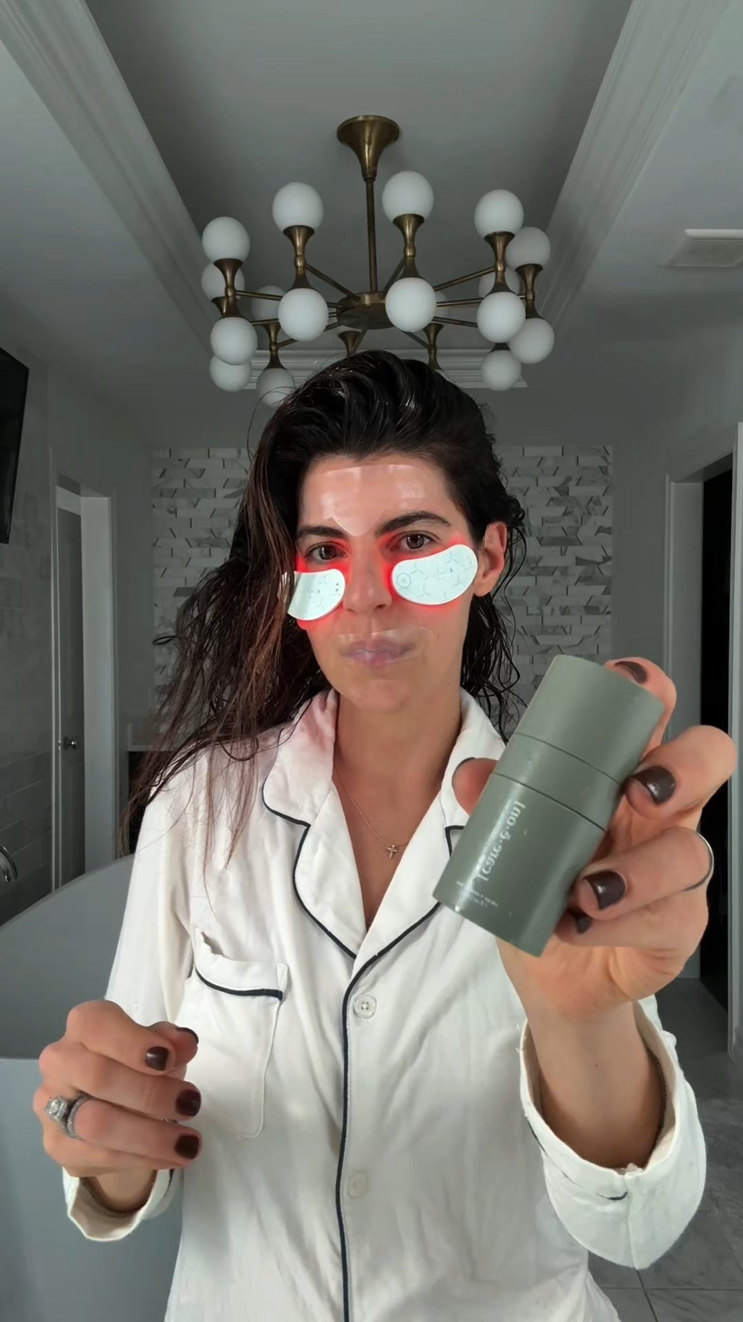 Glow-up GRWM ✨ It’s insane how fast you can pop a set of Bellami Clip-In Hair Extensions in—one minute you’re a tired mom, the next you’ll be answering imaginary paparazzi questions. 💁🏻‍♀️
@BELLAMIHAIR #BeFullOfYourself #BellamiHair #BellamiPartner #beautifulextensionsofyou

#LTKHoliday #LTKGiftGuide #LTKBeauty