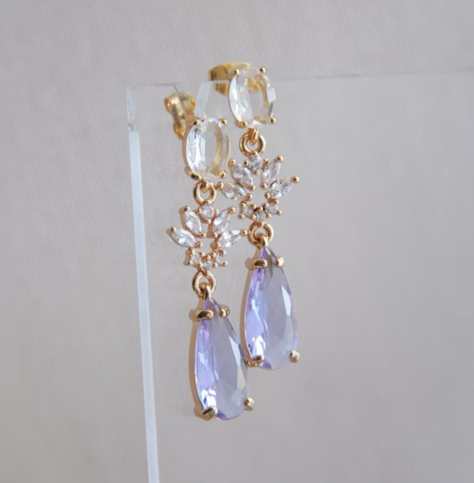 Purple Wedding Earrings,  by FawningInLove ✨

Boho Bridal Earrings | February Birthstone | Bridesmaids Earrings | Teardrop Earrings | Leaf Earrings | Lavender Earrings | gift for bride | gift for bridesmaids | bridesmaid style | wedding style | bridal style 

 


#LTKstyletip #LTKwedding #LTKFind