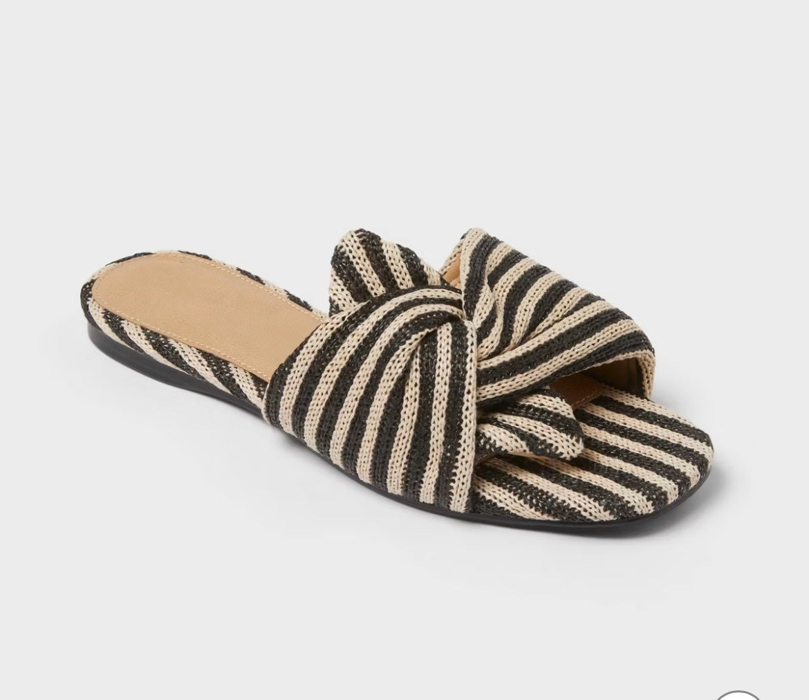 New target sandals only $30 and so cute ! 

#LTKSeasonal #LTKootd