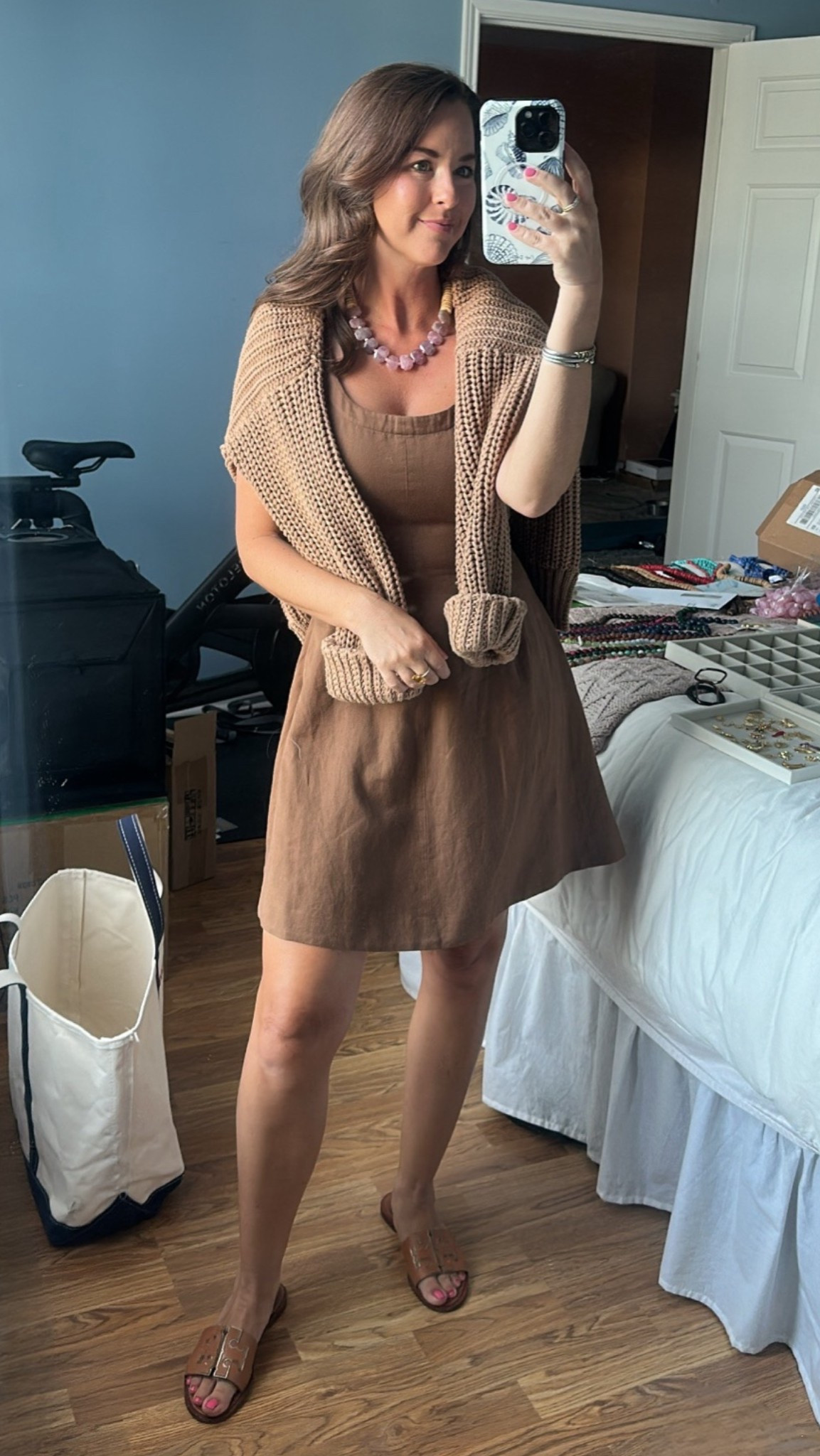 A full marea outfit + salted gem jewels 

Dress - XS
Cardigan - XS
Necklace - @shopsaltedgem 

Summer outfit, summer jewelry, beach outfit, coastal, New England, Tory Burch

#LTKootd