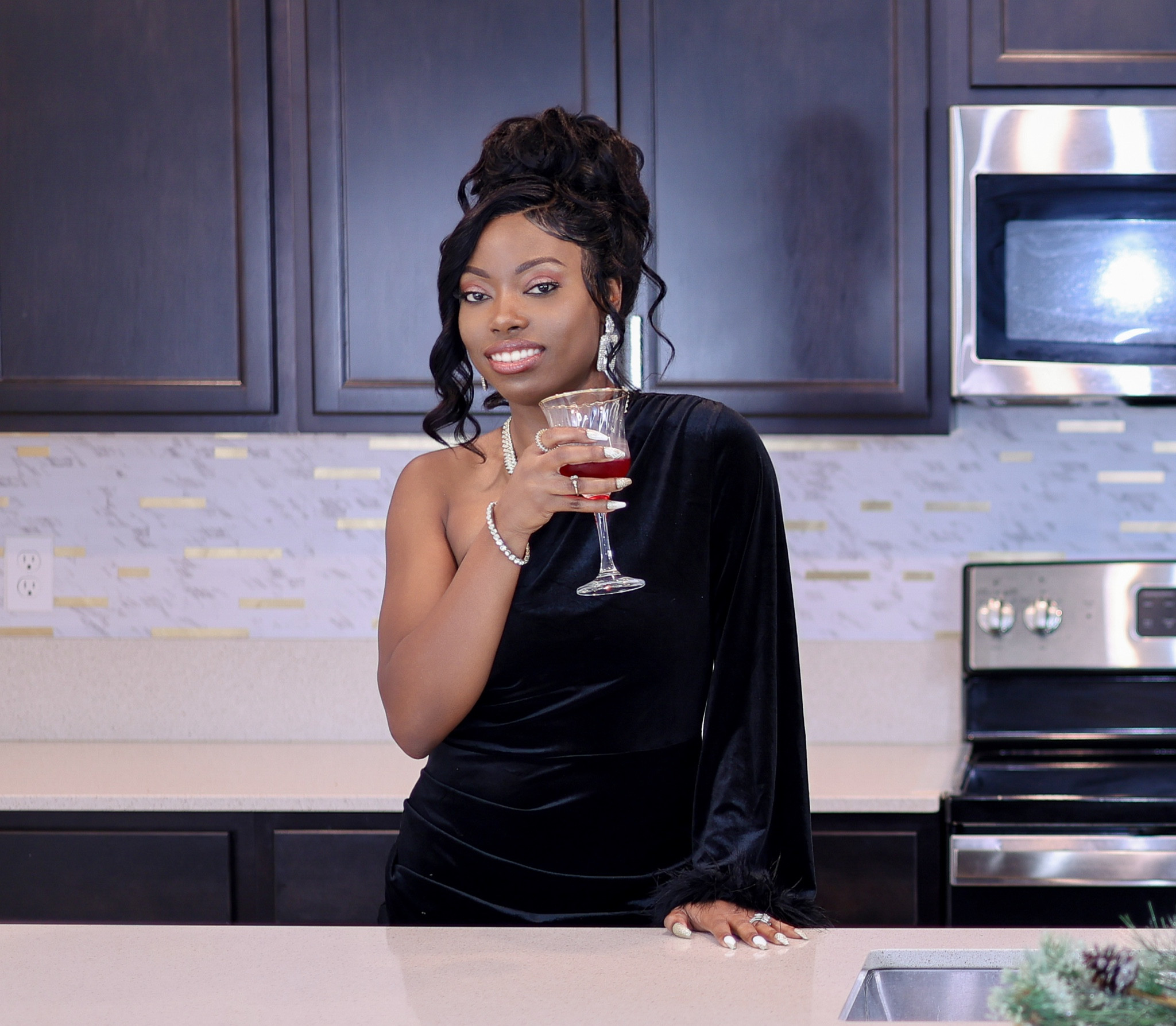 Happy New Year 🎆 Cheers to the stumbles and triumphs. I wish you all the best this year has to offer. I appreciate your continued support. 

#LTKHoliday #LTKhome #LTKSeasonal