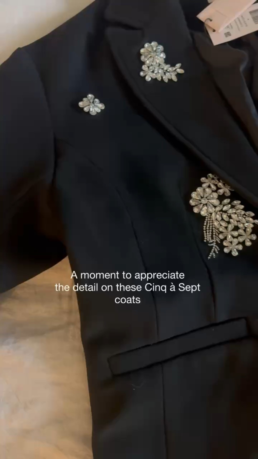 These @cinqasept coats are simply stunning for the holidays & as statement pieces themselves @saks #cinqasept #saks #SaksPartner @shop.ltk #liketkit https://liketk.it/5DQXu

#LTKHoliday #LTKootd #LTKSeasonal