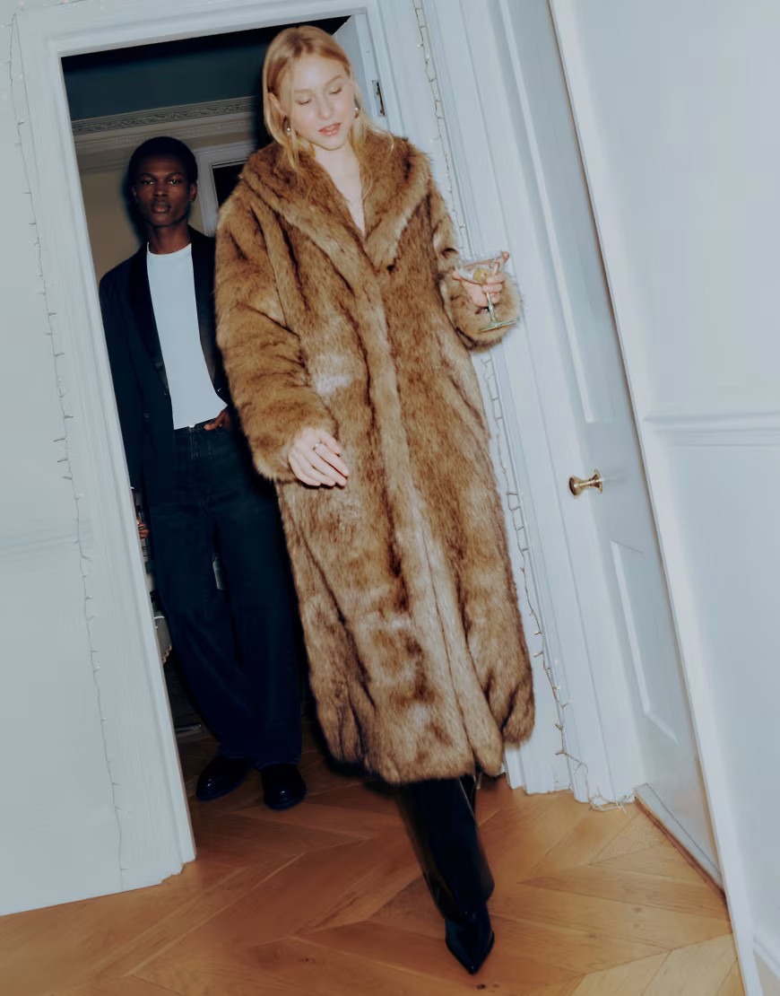 Abercrombie & Fitch long faux fur coat in camel-Brown | ASOS (Global)