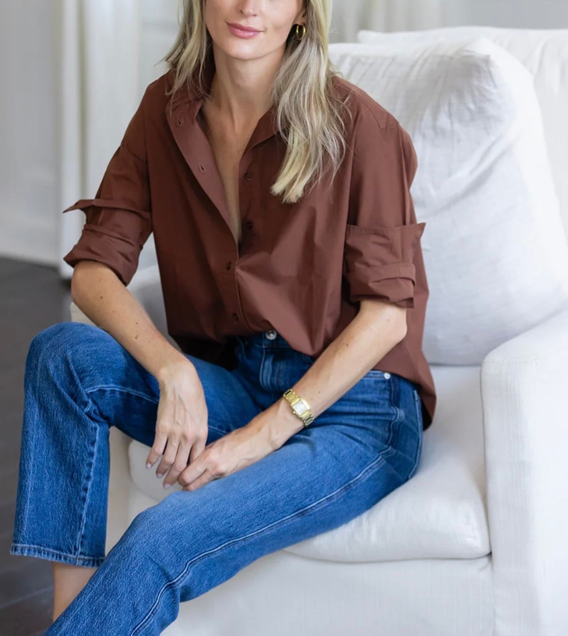 chocolate brown button down of my dreams 

fall style | julia amory | classic style | classy | neutrals | brown top | work top | work wear | fall style 