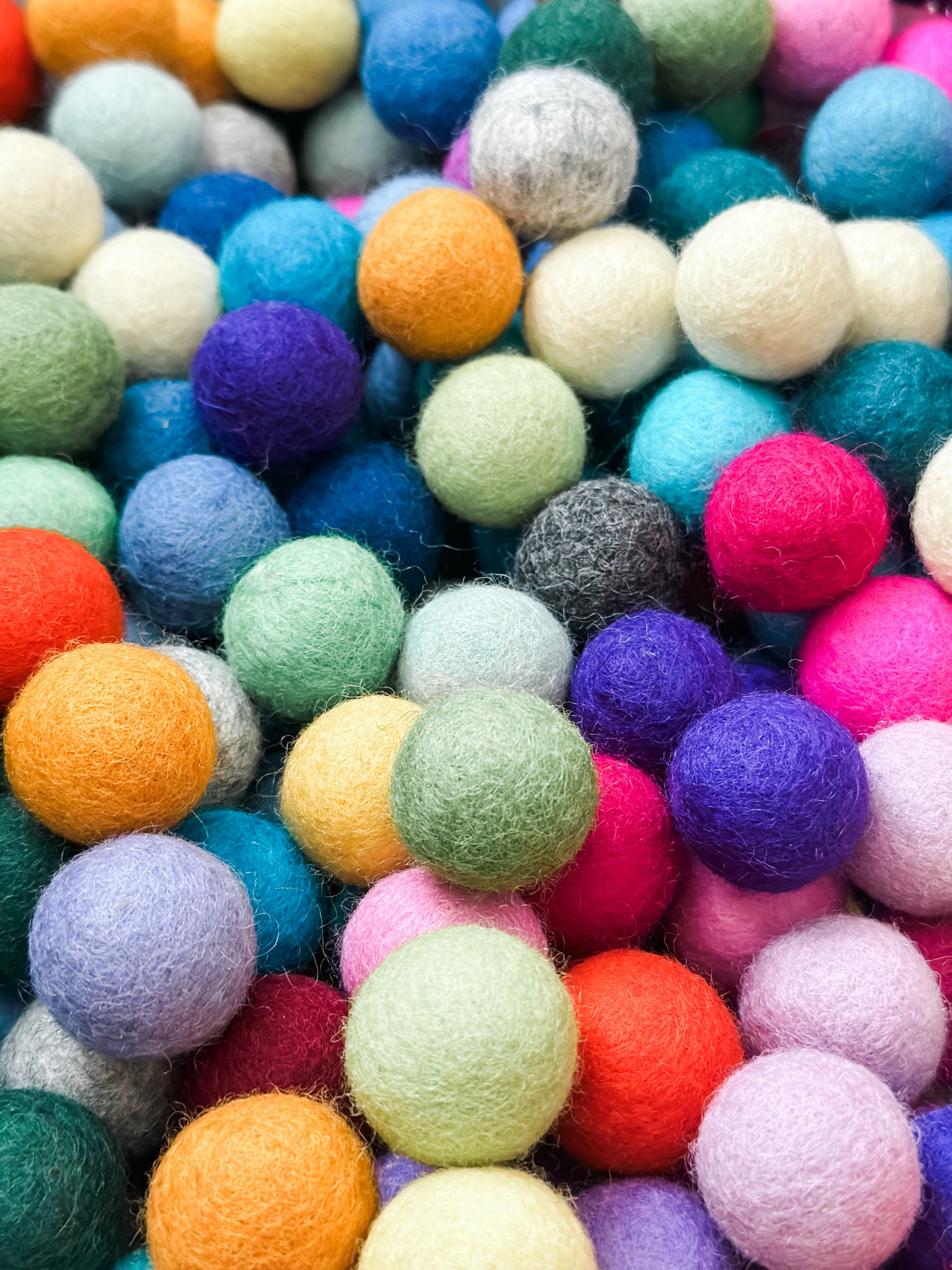 My favorite crafting supply right now, felt balls! 