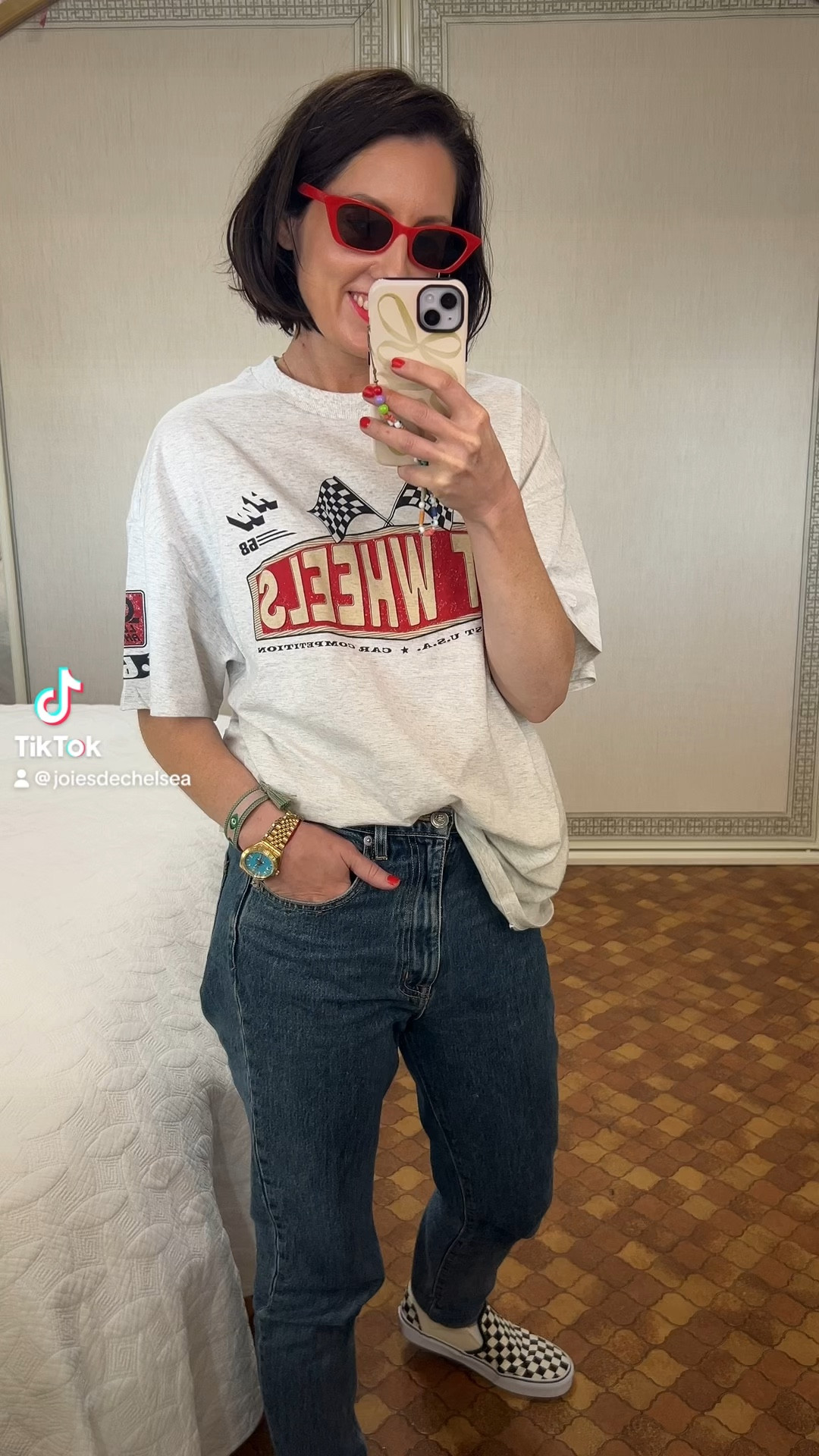 It’s giving boy mum vibes. Outfit of the day inspired by my little ones obsession with cars. Also wearing the vans checkered slides- shoe of the season!


#mumstyle #winterfashion #mumoutfits #ootd #fitcheck #denim #jeans #vans 

#LTKaustralia #LTKkids #LTKwinter