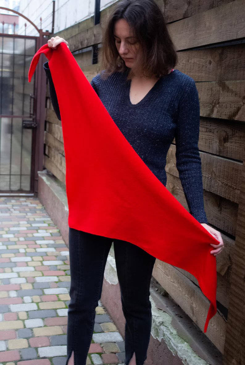 Red Cashmere Merino Baktus, Triangle Head Scarf Unisex, Trendy Small Shawl, Boho Wrap, Rustic Ker... | Etsy (US)