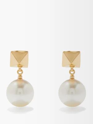 Rockstud faux-pearl drop earrings | Valentino Garavani | MATCHESFASHION US | Matches (US)