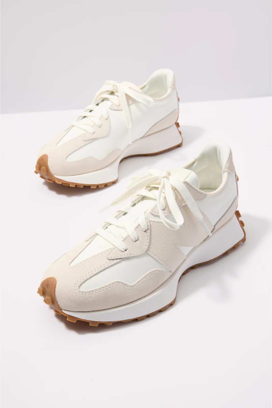 327 Sneaker | Evereve