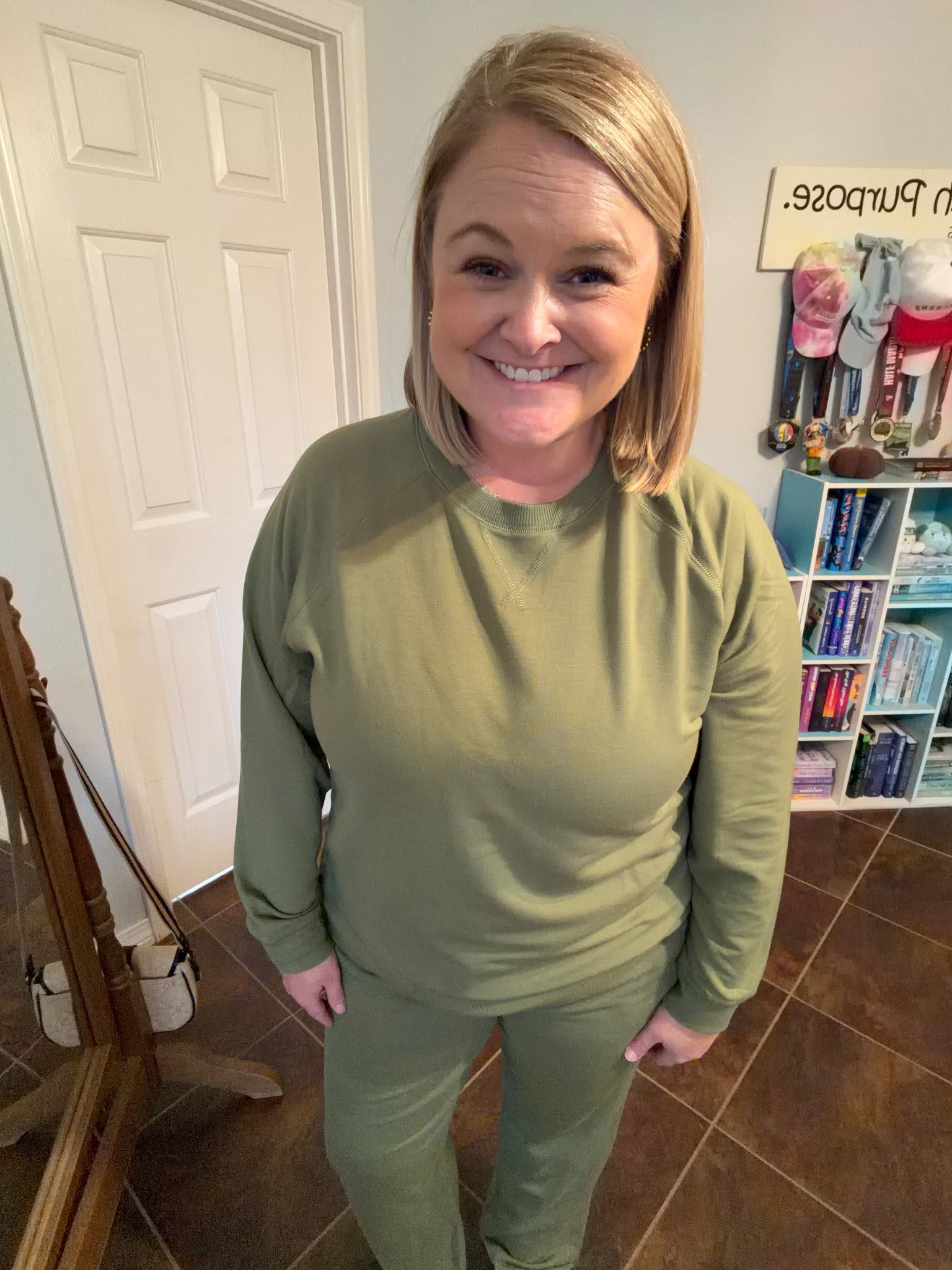 Currently: curled up in this lounge set, sipping something warm, and reading a good book.
The cozy era has begun. 🍂📚


#LTKSeasonal #LTKFindsUnder50 #LTKMidsize