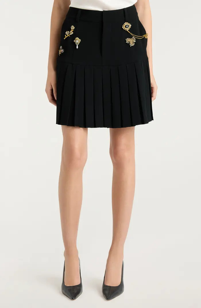 Brooch Embellished Pleated Miniskirt | Nordstrom