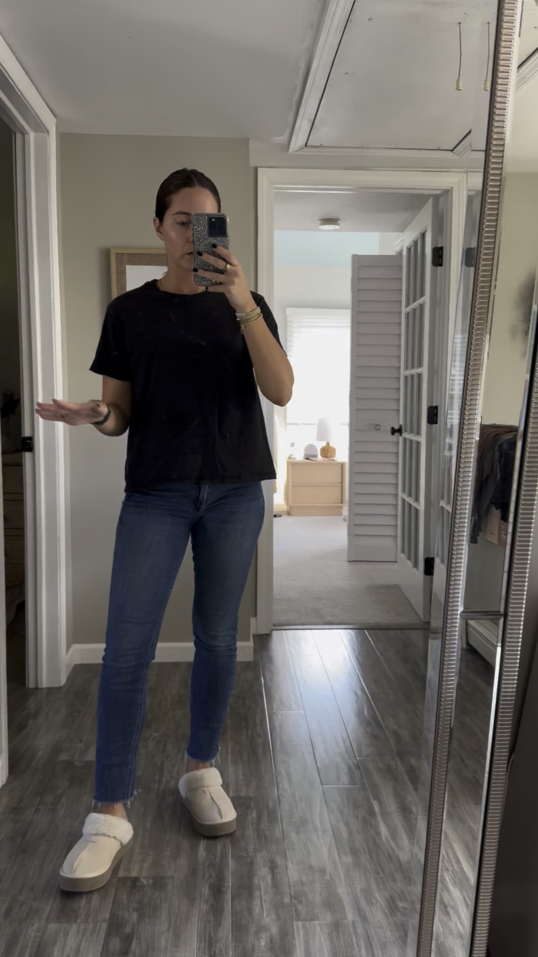 The everyday tee from Nuuds is SO good!! The fit is perfect 

It’s on sale today!

Size small 
Jeans tts

#LTKSaleAlert #LTKFindsUnder100 #LTKFindsUnder50