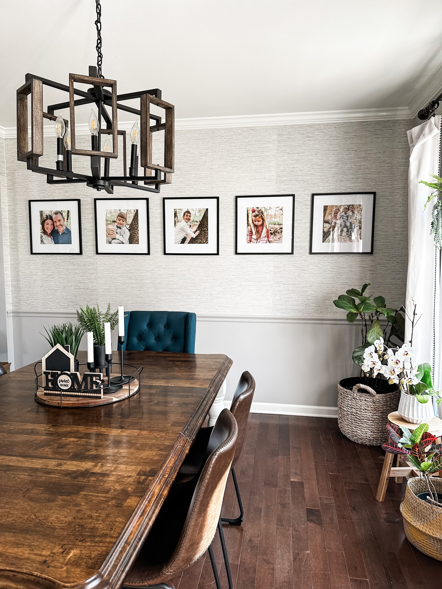 Let the sun shine in! Spring is here 😍
This is a throwback to the dining room mini makeover I did in the old house last year. The best thing about these frames? They look amazing in the new house, too! 
#homedecor #diningroom #interior

#LTKfamily #LTKhome #LTKover40