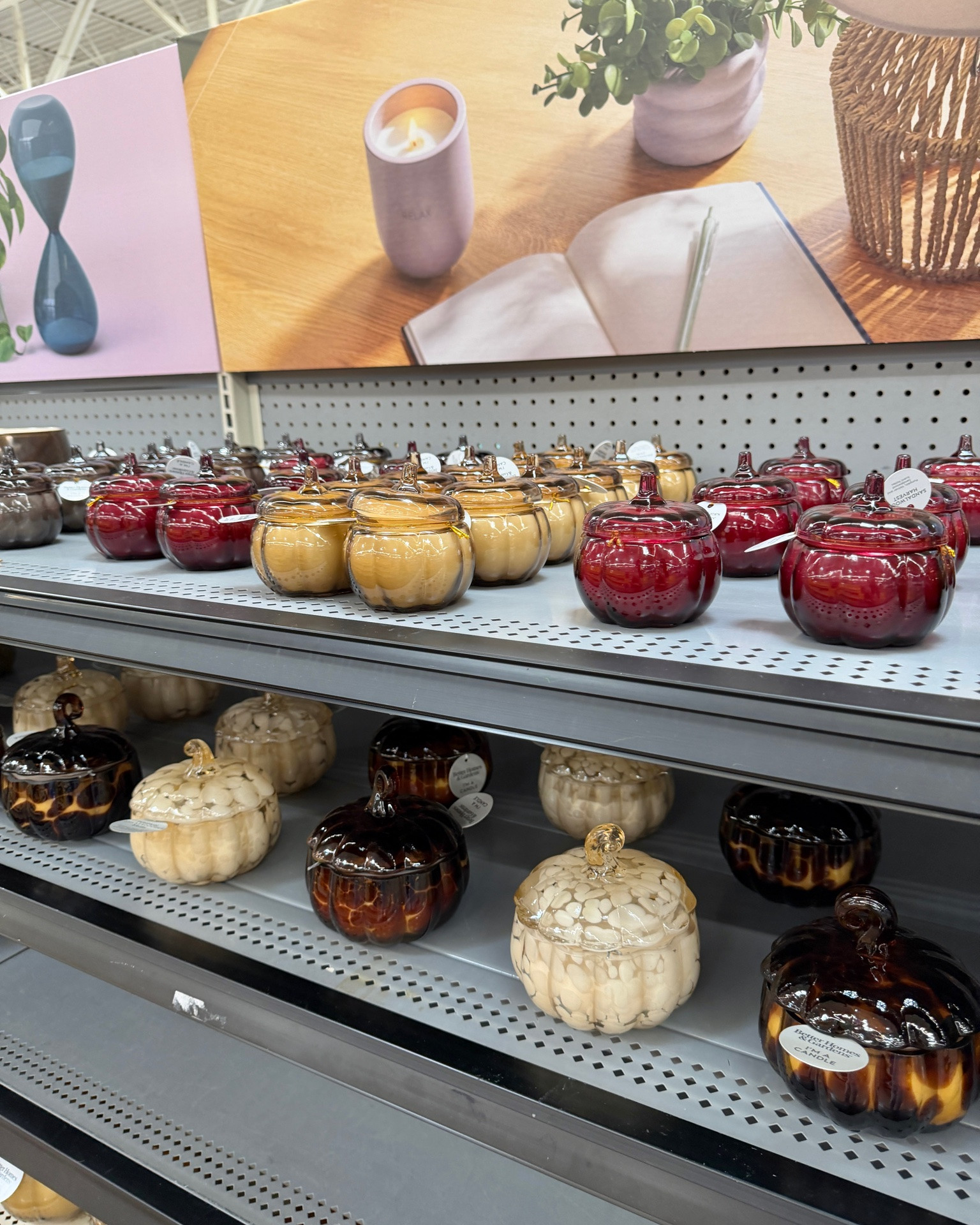 Fall candles arrived! 🍂✨ XL candles pumpkin candle
