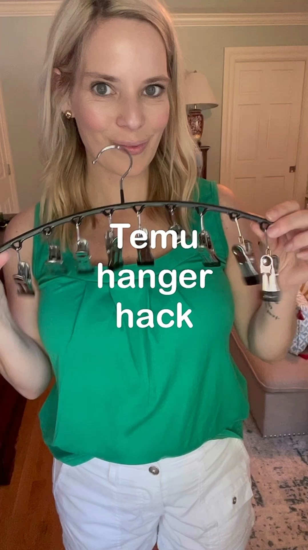 Hey moms…check out this hack.

This hanger is perfect for organizing all your baby girl’s bloomers in her closet. It’s great for bows, shorts, & so much more too!



#LTKHome #LTKBaby #LTKFindsUnder50