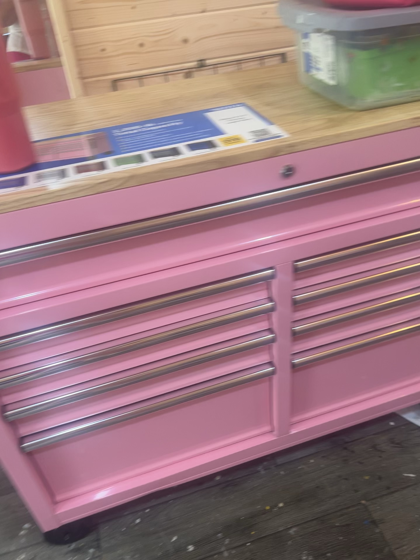 So excited about my new PINK tool boxes! Ready to get this studio organized!