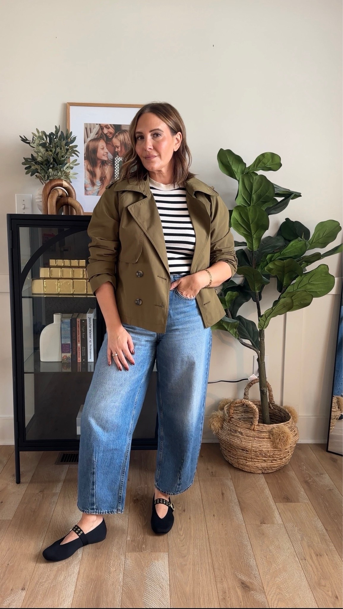 The best barrel jeans from @Target on sale now for their circle deals sale! Only $22.80 as a Target Circle member 🔗