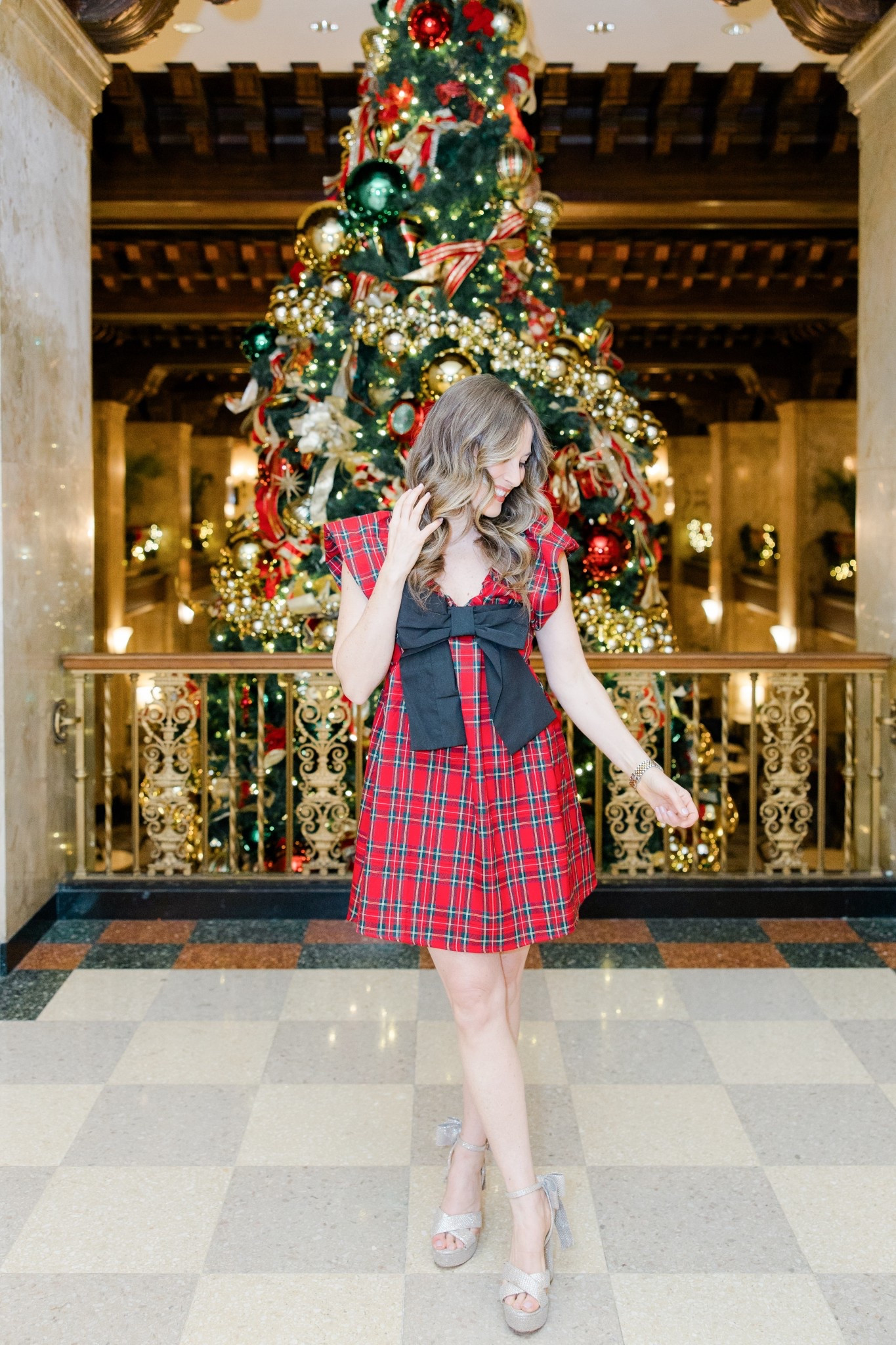 Never met a plaid dress I didn’t love! Love the fun bow detail on this holiday dress. Size small  

#LTKPetite #LTKSeasonal #LTKHoliday