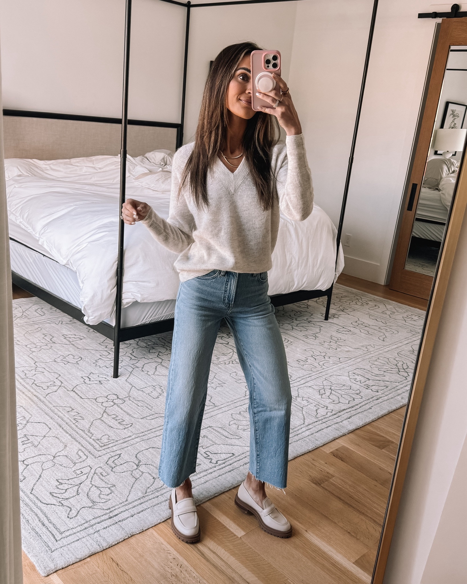 coziest vneck sweater and the most adorable crop jeans! 🤍
@madewell #madewell #madewellpartner #ad

#LTKstyletip #LTKSeasonal #LTKshoecrush