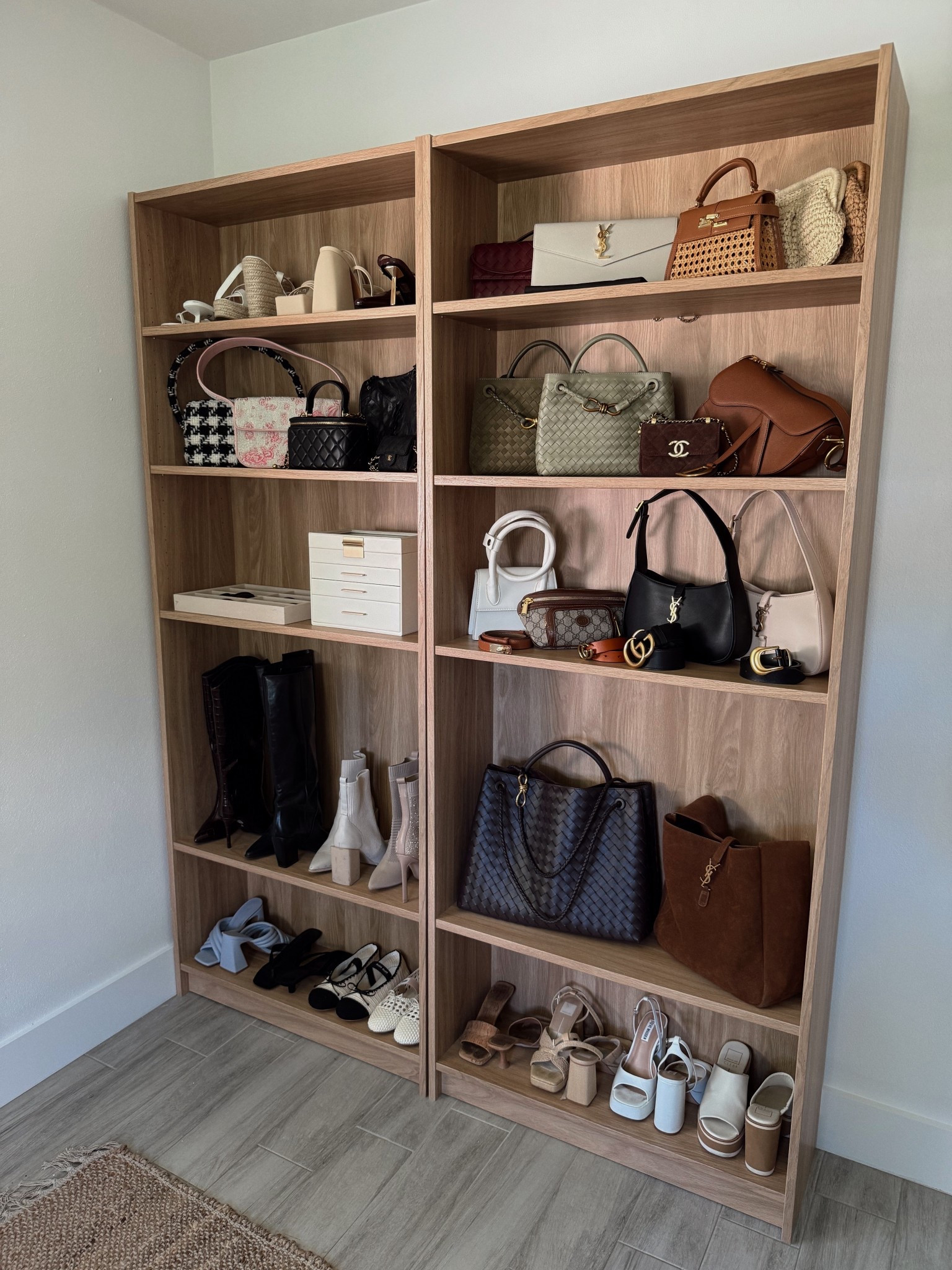 $79 shelves are a steal!!!

These are the Billy bookshelves from ikea in oak! But linked exact Amazon ones 

#LTKFindsUnder100 #LTKStyleTip #LTKHome