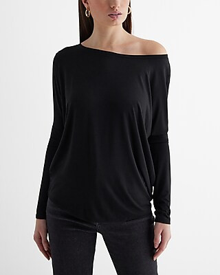 Relaxed Off The Shoulder London Tee | Express