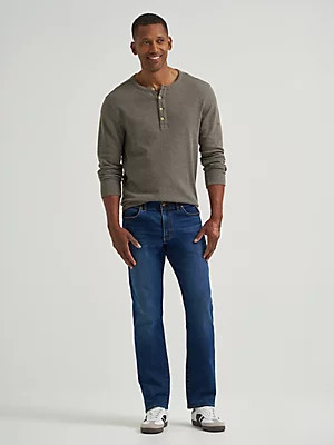 Men's Extreme Motion Straight Fit Tapered Leg Jean | Lee Jeans