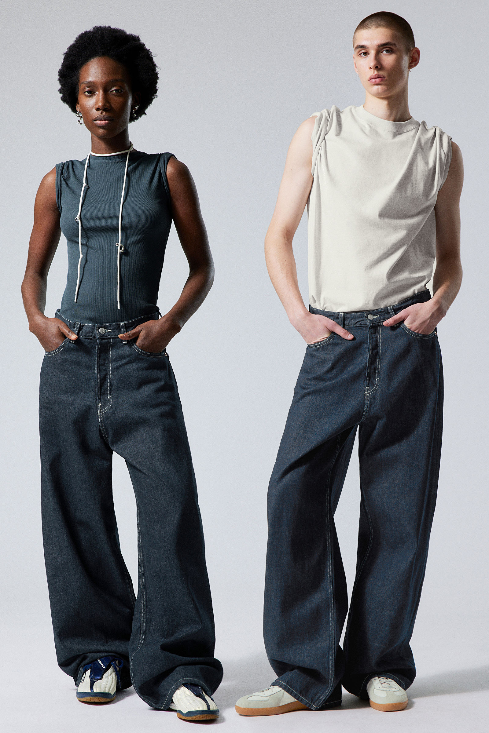 Astro Loose Baggy Jeans | Weekday