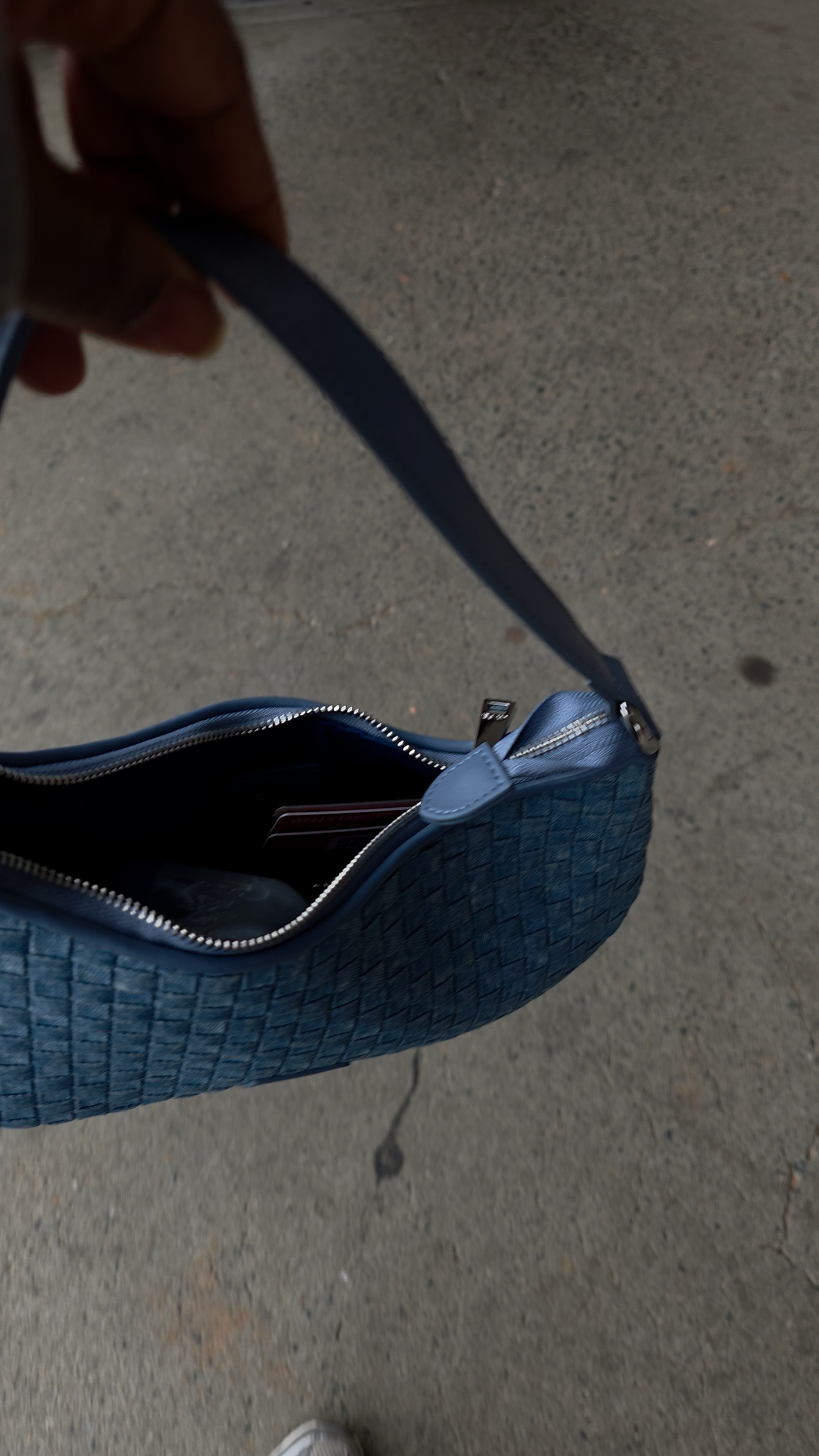 Denim bag

#LTKmorningroutine #LTKfitnessgoals #LTKdayinmylife