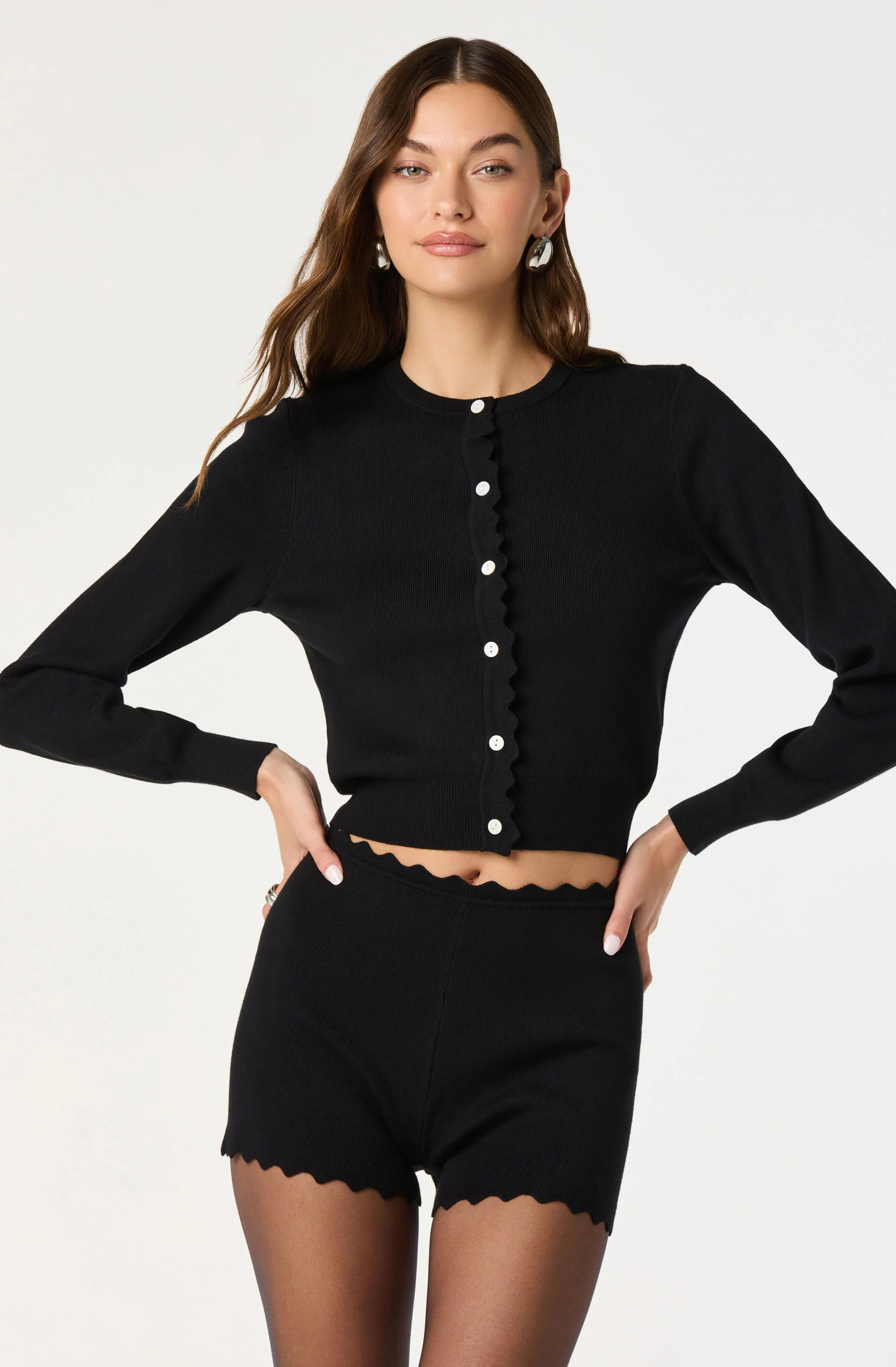 Scalloped Crewneck Cardigan - Black / XL | ASTR The Label (US)