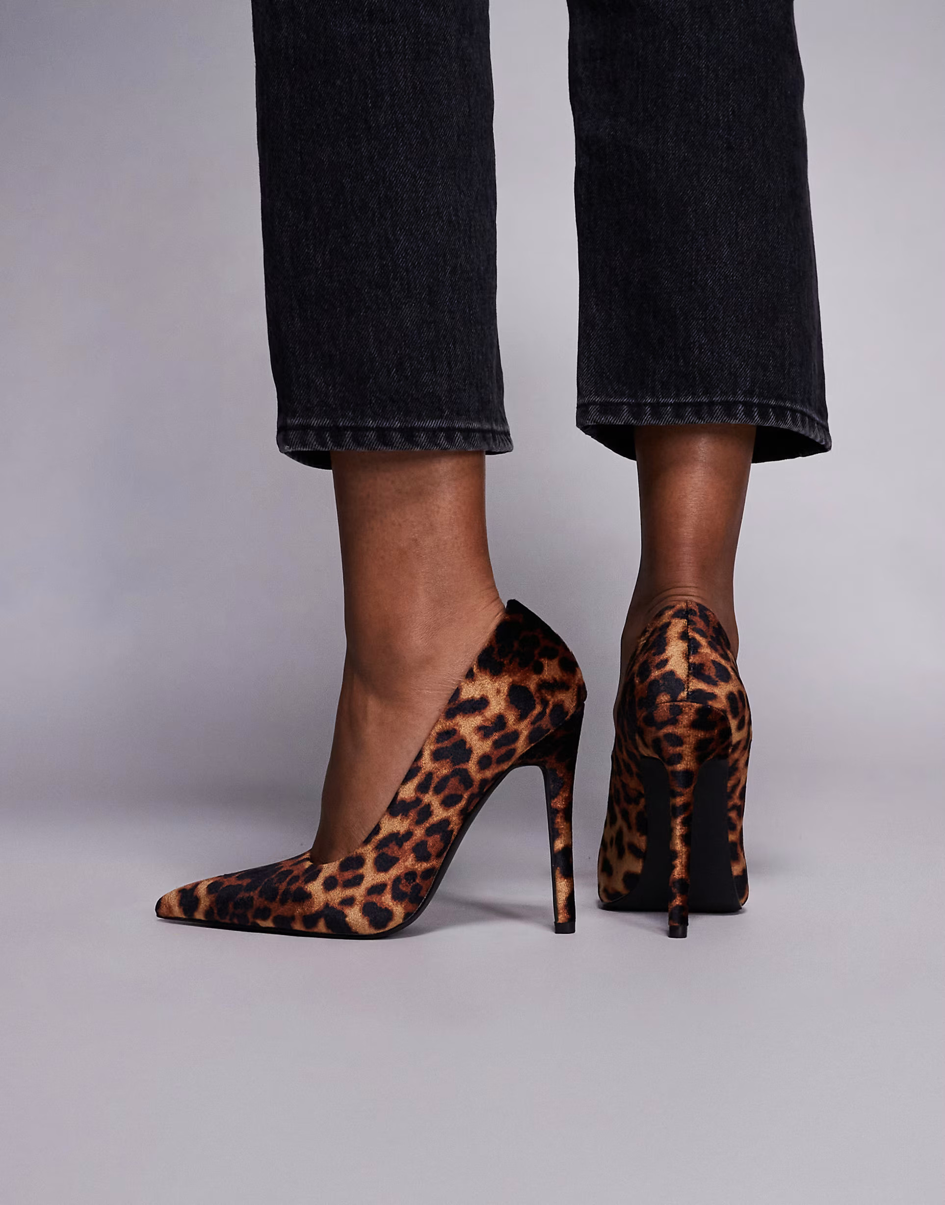 Simmi London Alez heeled stiletto pumps in leopard print | ASOS | ASOS (Global)