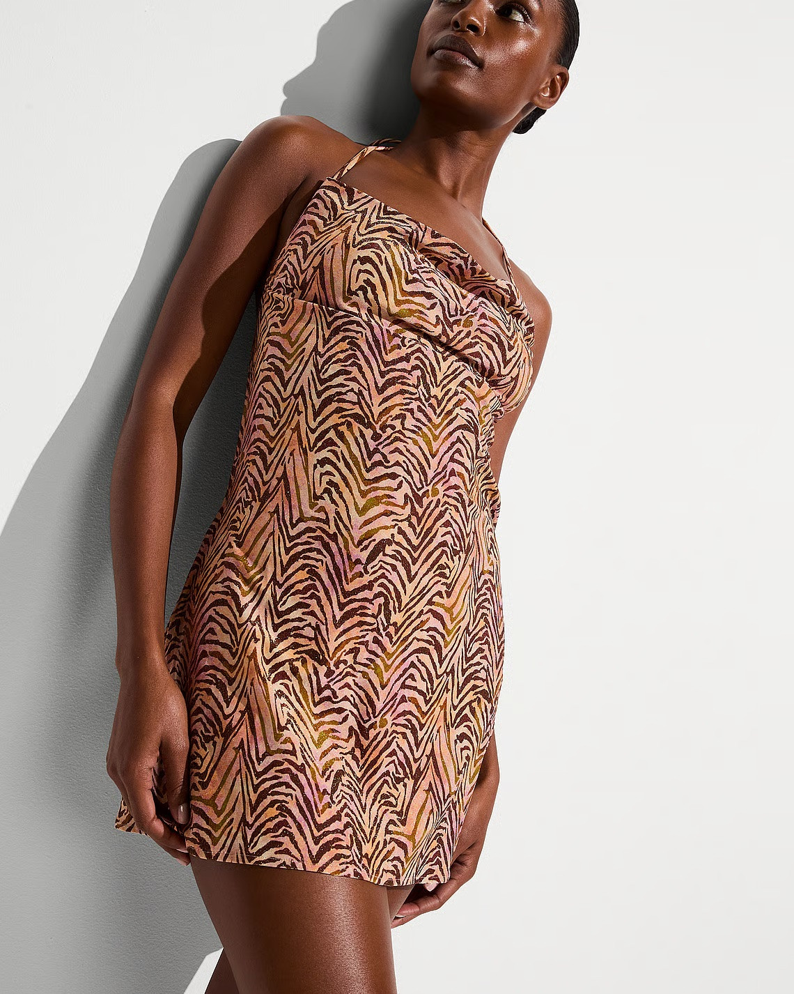 VICTORIA'S SECRET SWIM
Beachwear Shimmer Cowl-Neck Mini Dress

#LTKU #LTKPlusSize #LTKBeauty