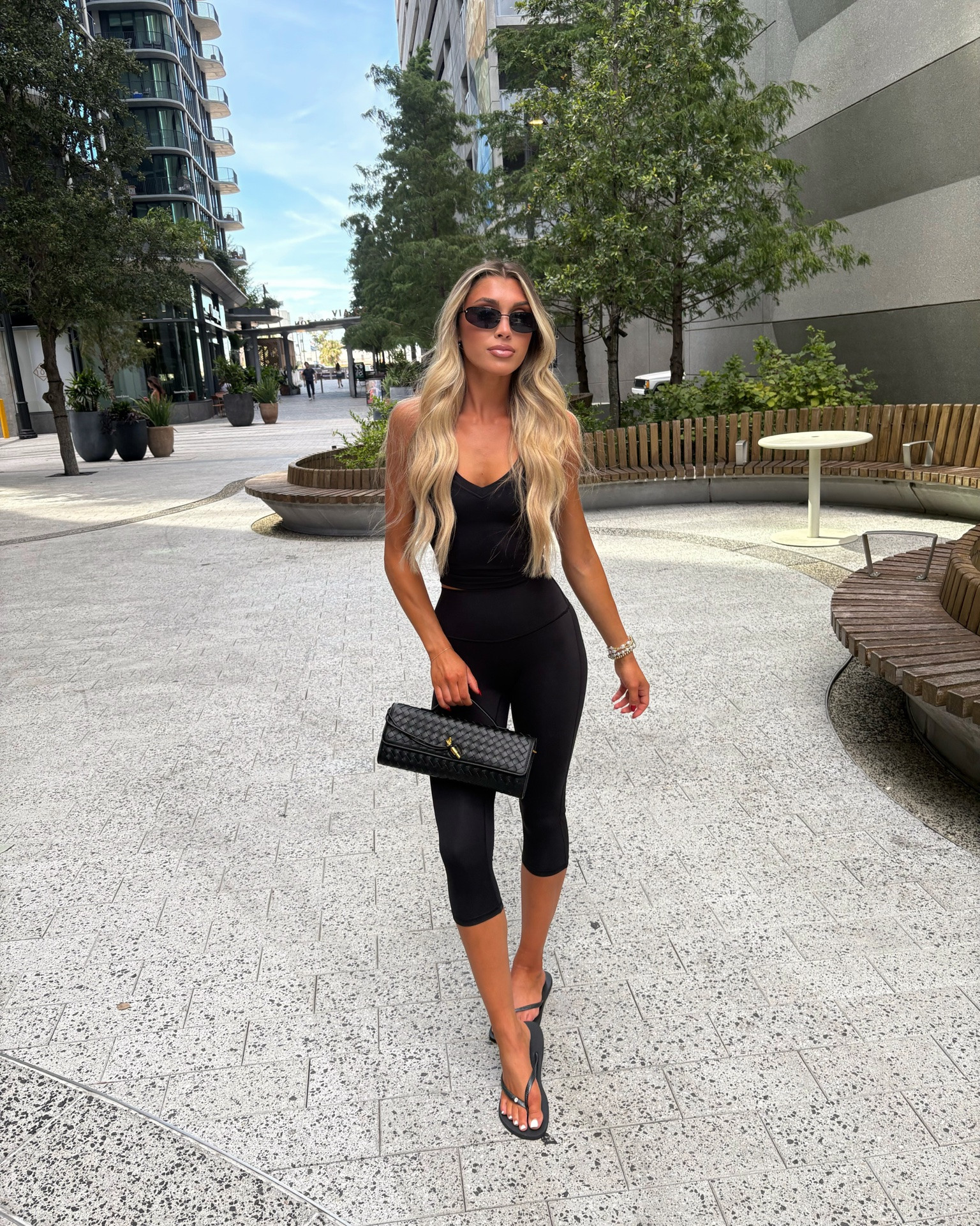 ootd! wearing a size xs in the capris + tank 🤍 also linking my lip combo!

elevated activewear, Bo+Tee, black workout set, capris, evening clutch, trendy sunglasses, black evening clutch, amazon clutch

#LTKdayinmylife #LTKootd #LTKActive
