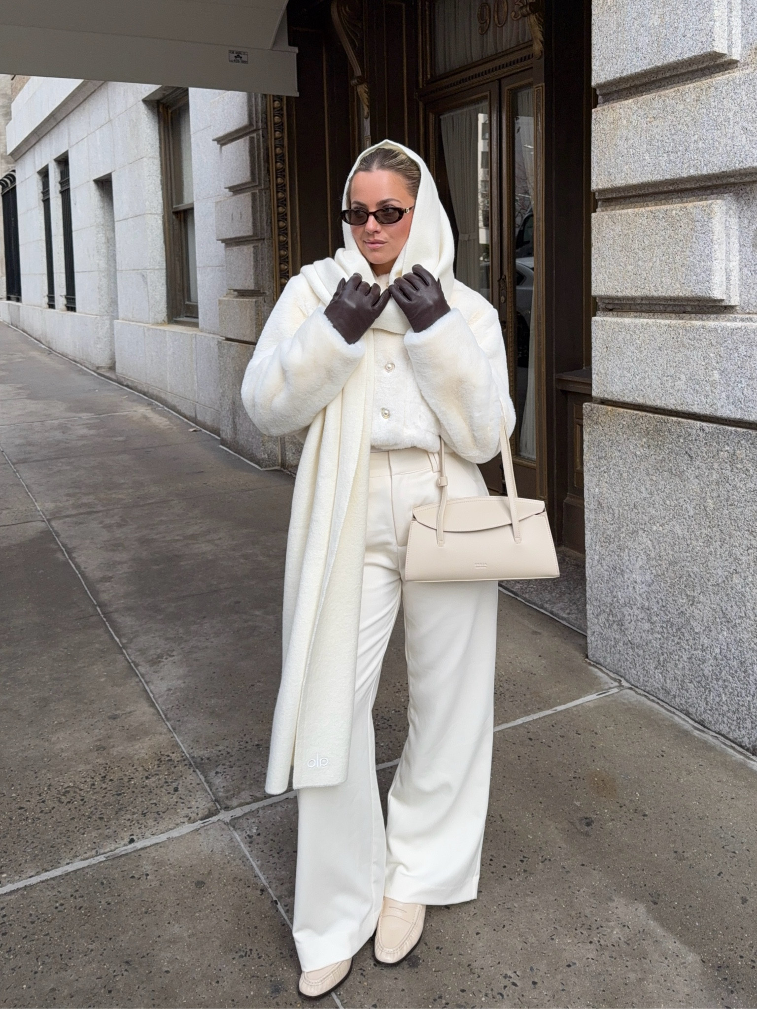 Winter whites 

#LTKSeasonal #LTKStyleTip