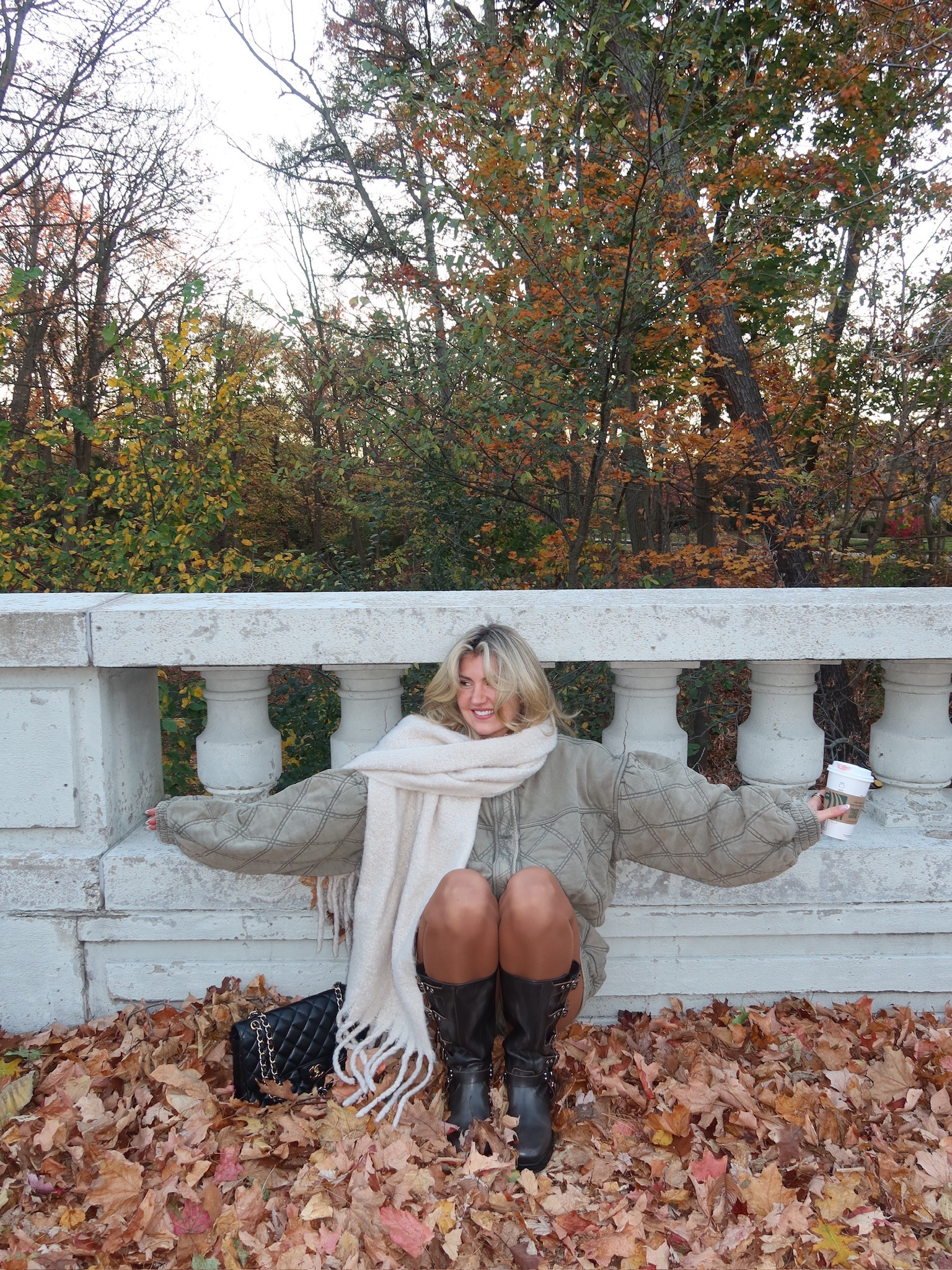 Living this oversized puffer coat for winter!! 🤍 

winter fashion, trendy fashion, quilted puffer coat, scarf, Steve madden boots

#LTKStyleTip