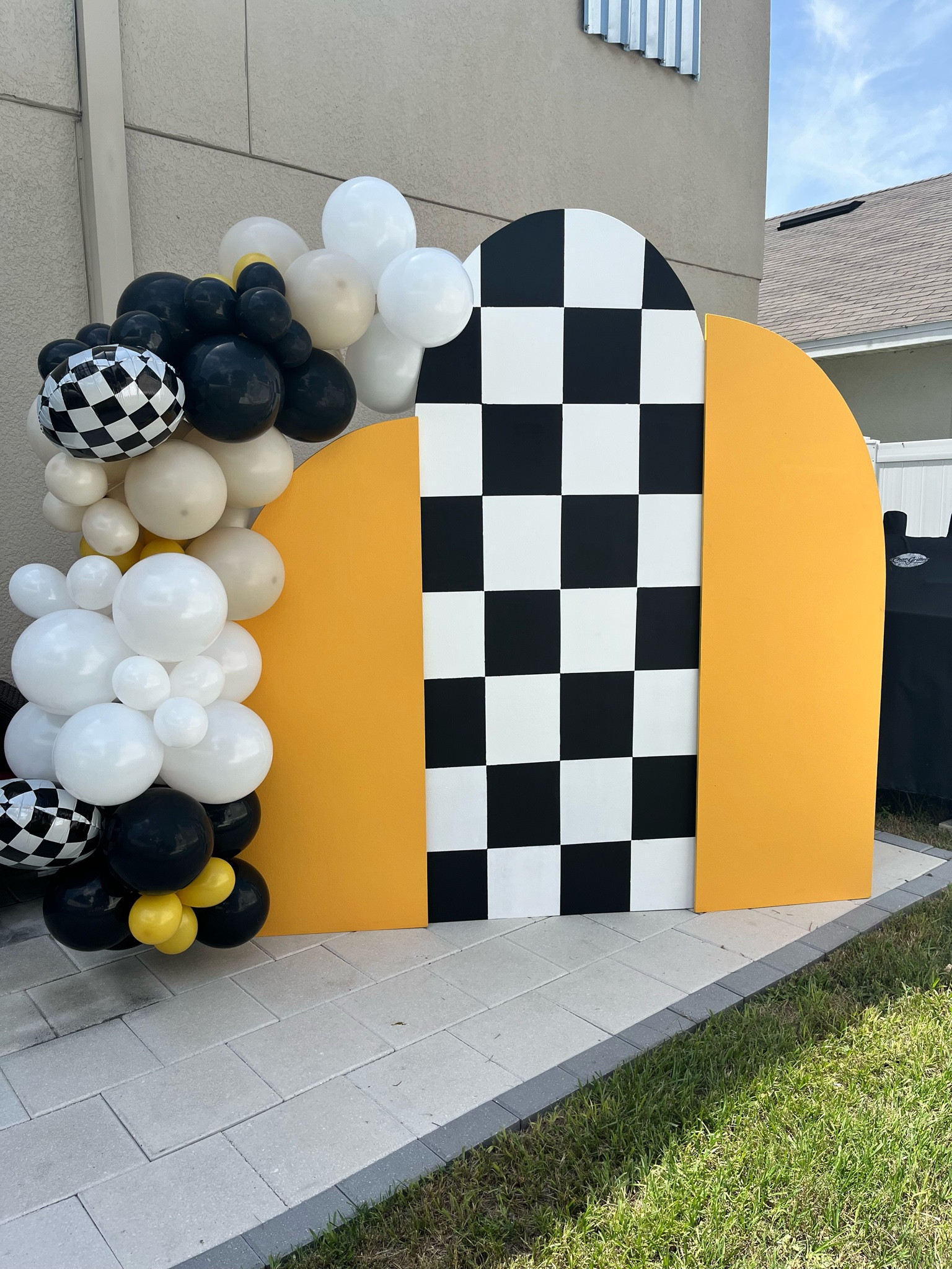 ONE HAPPY DUDE DECOR 


Etsyfinds
Balloon arches
First birthday
Amazon finds
One happy dude theme
Baby boy birthday
First birthday theme
Affordable finds


#LTKbaby #LTKkids #LTKunder50