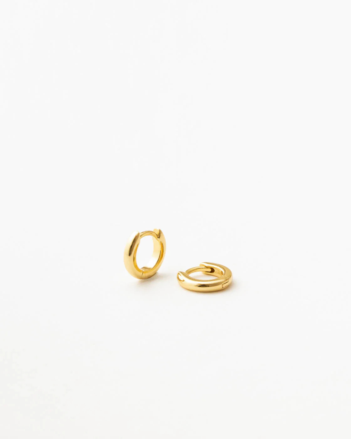 Ona Huggie Hoops | GLDN
