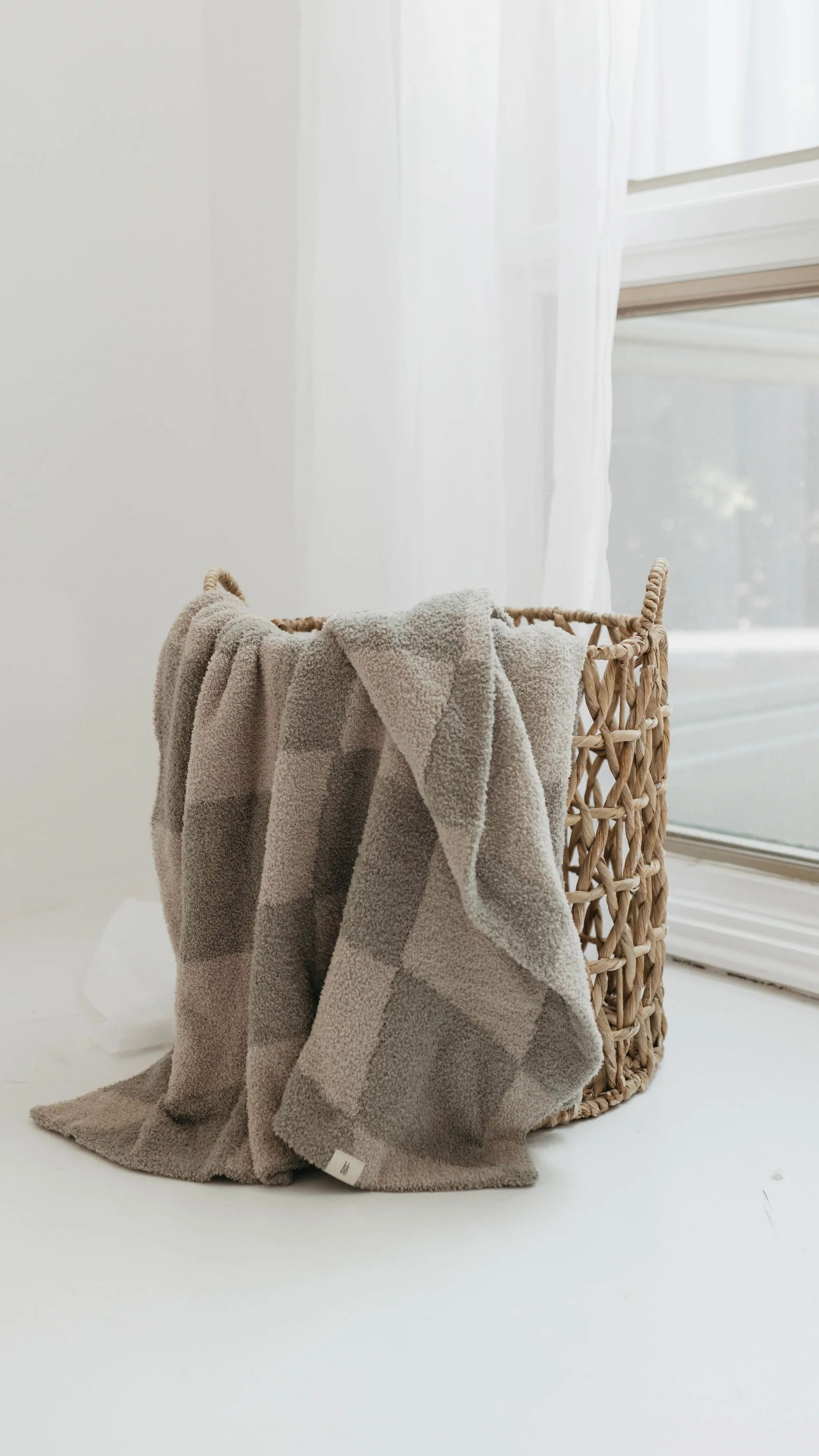 Plush Blanket | Wavy Checkerboard | Forever French