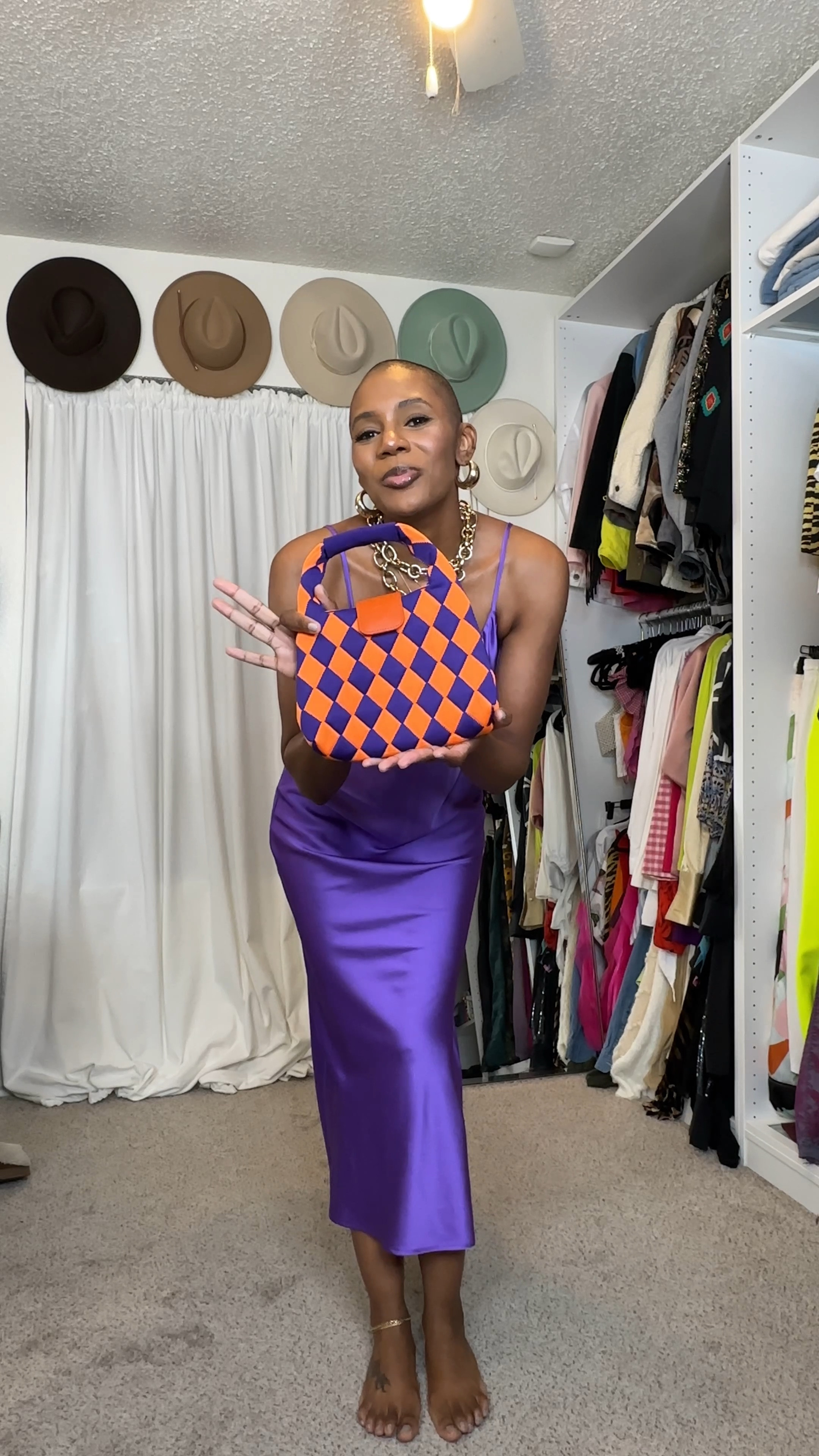 Newbella bag styling

#LTKFindsUnder50 #LTKItBag