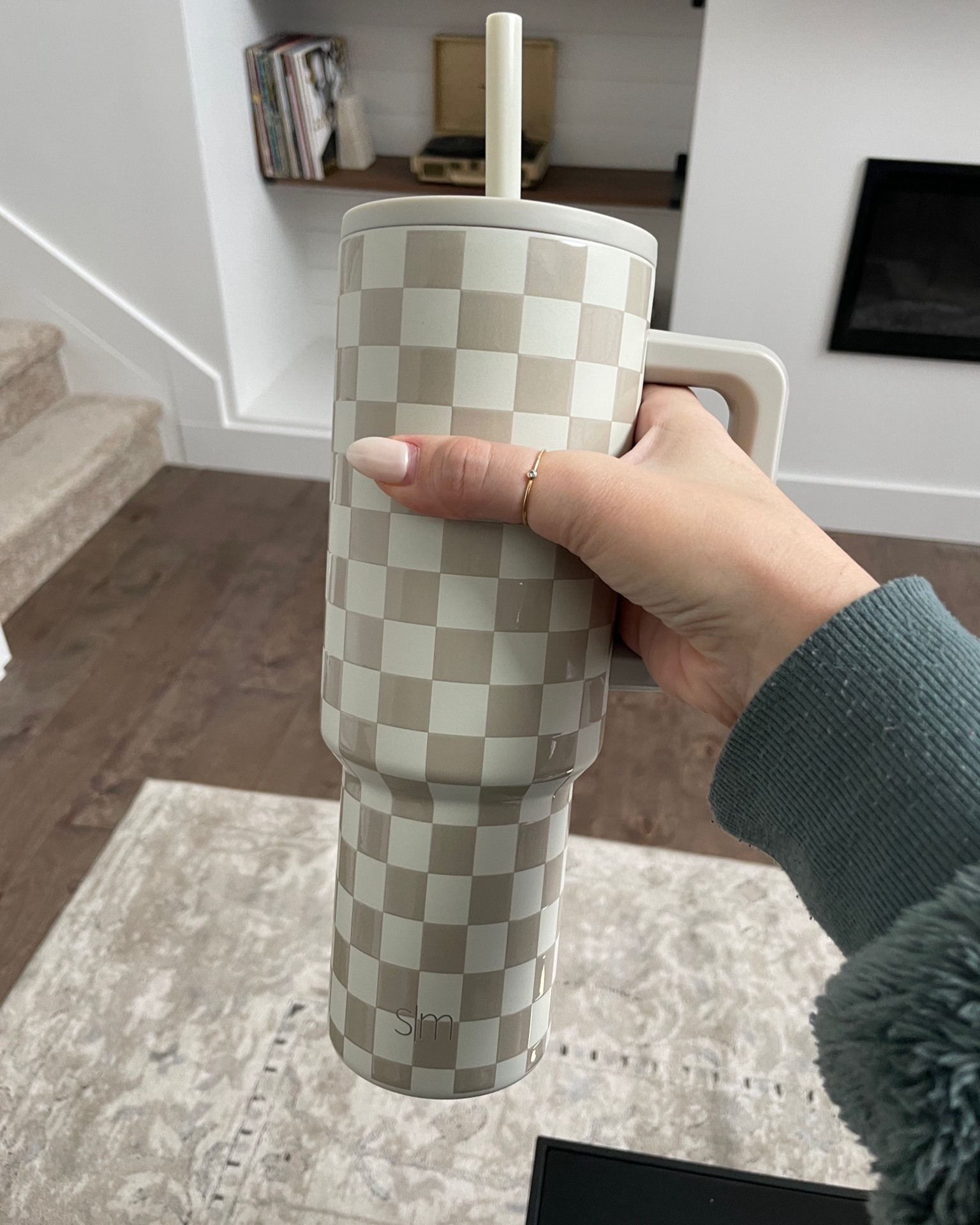 Simple Modern > Stanley

Spill proof, insulated, lightweight, and so darn cute! 

#LTKGiftGuide #LTKfindsunder50