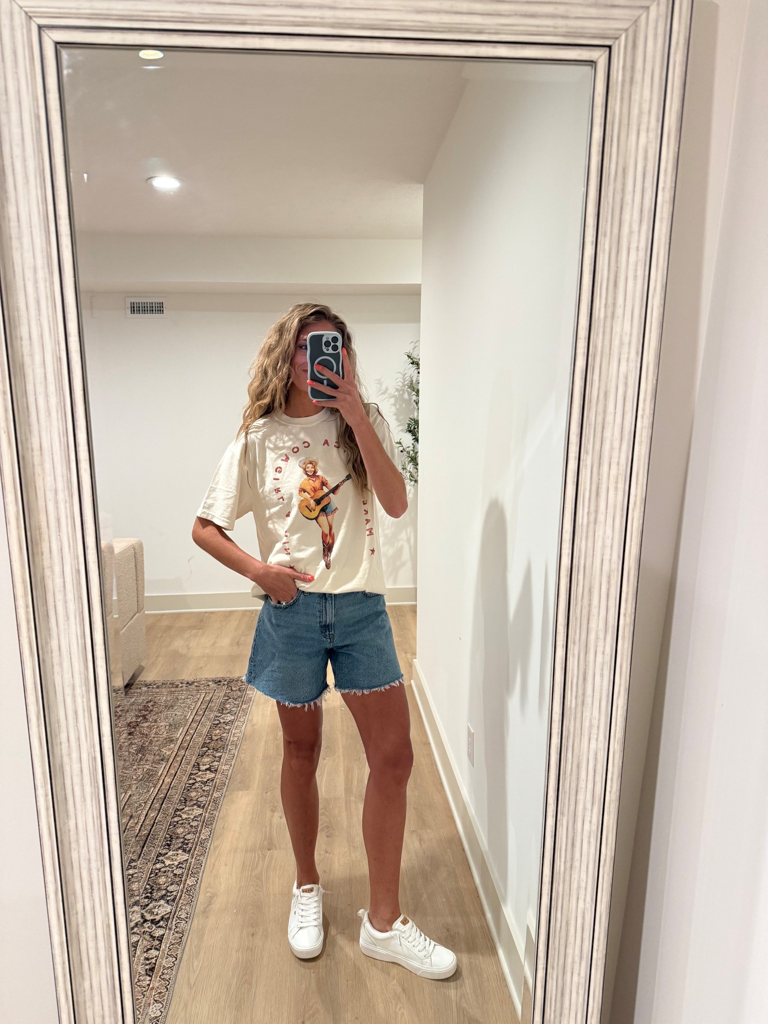 Mountain Moverz code!!! 25% off sitewide with code TALLBLONDEBELL (72 hours only)
I size up to a large for an oversized fit 
My true size in shorts (27) they run looser. Code AFSUMMER stacks on lowest price