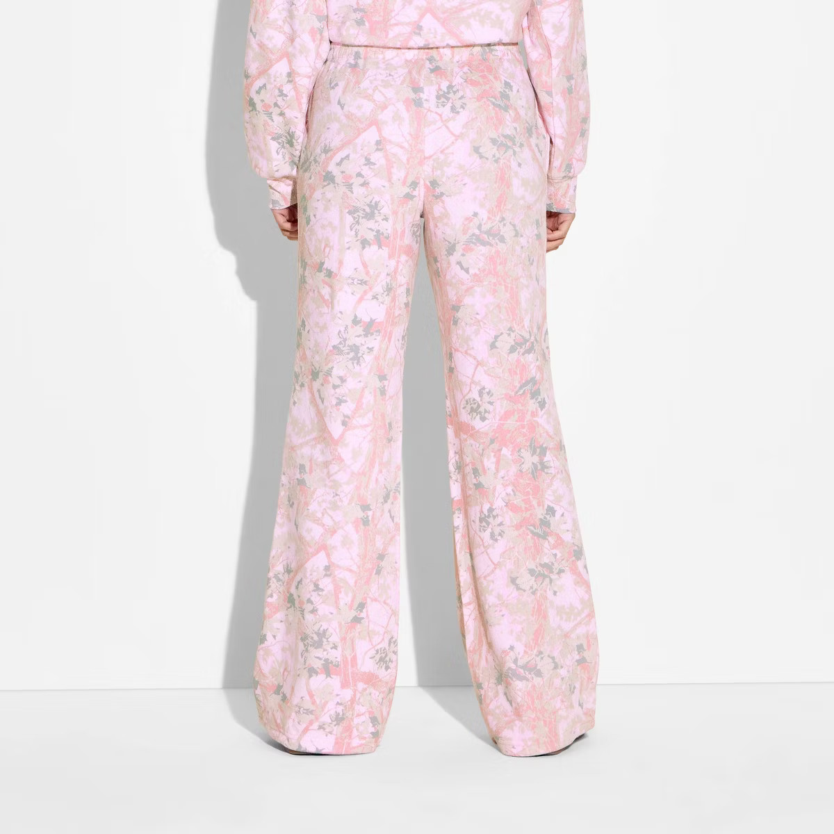 Women's Wide Leg Fleece Graphic Sweatpants - Pink Camo | Target