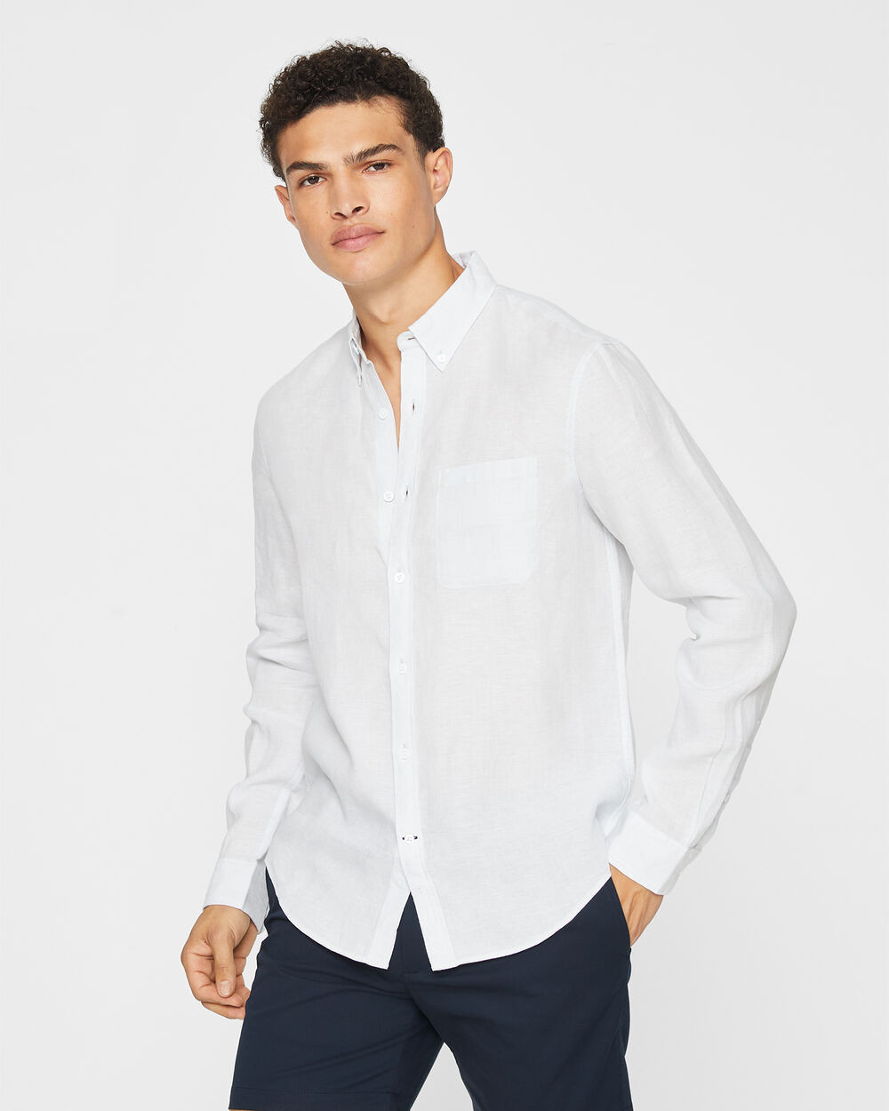 Long Sleeve Yarn Dyed Linen Shirt | Club Monaco (CA)