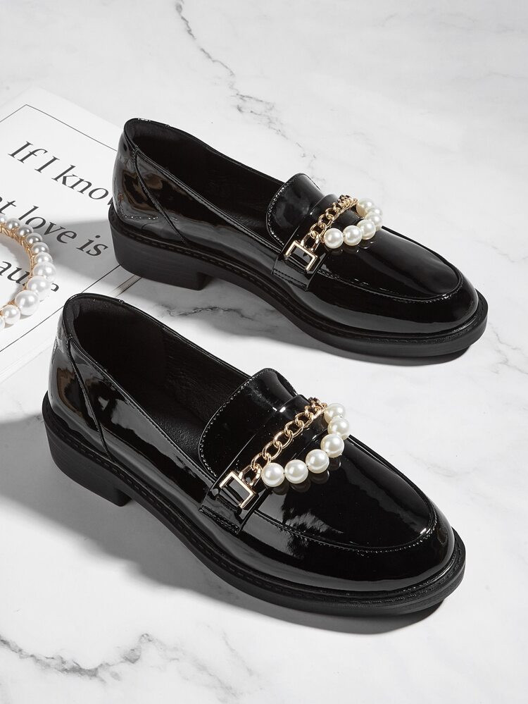 Loafers mit Kette & Kunstperle Dekor | SHEIN