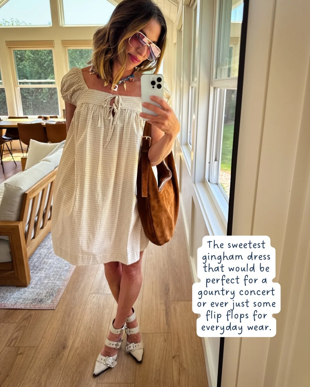 Dress: Xs
(These will forever and always be one of my favorite pairs of heels)