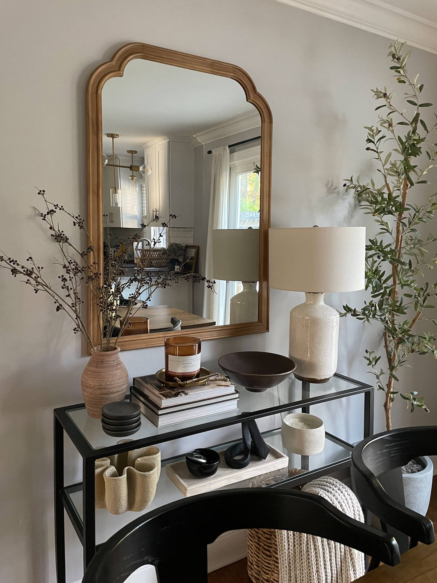 Since we don’t actually have an entryway, this space is the next best thing! Grateful for Facebook marketplace finding me this Pottery Barn console table and Pottery Barn lamp 🙌🏼

Entryway styling, console table styling, dining room, transitional design

#LTKFindsUnder50 #LTKHome #LTKFindsUnder100