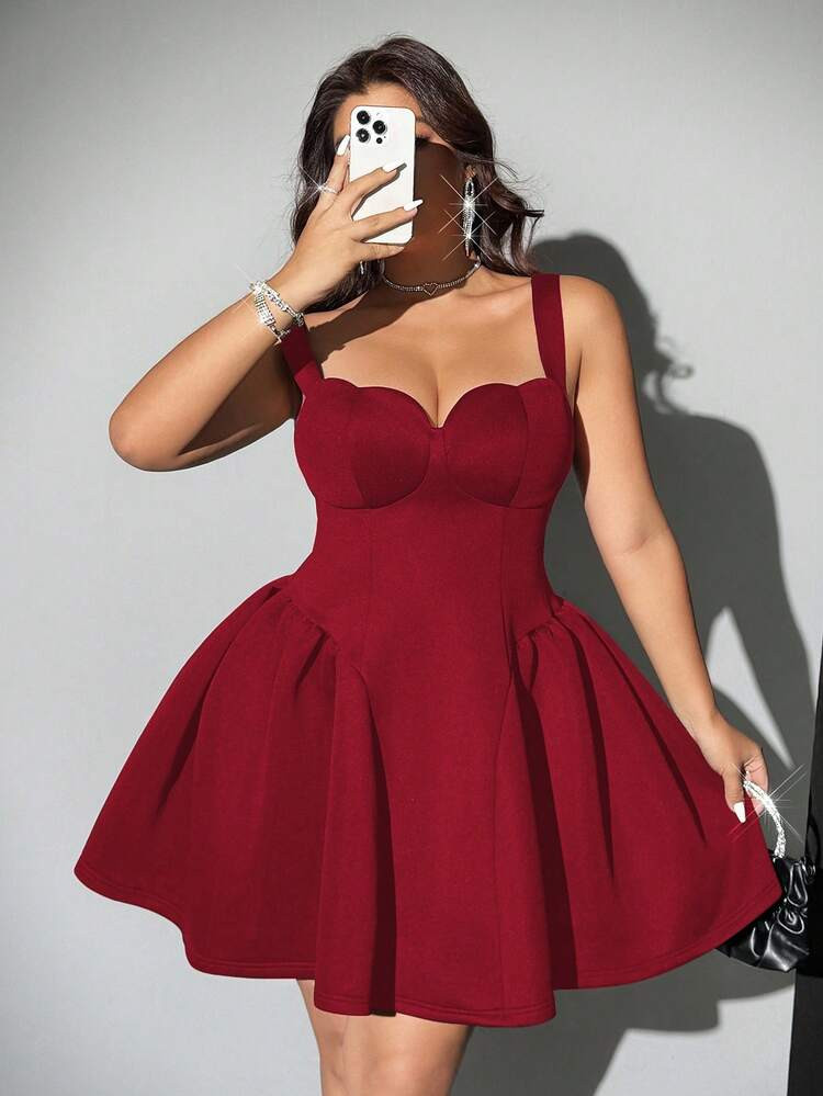Viva Relle Plus Size Elegant Party Solid Color Heart Bust Cup Strap Dress | SHEIN