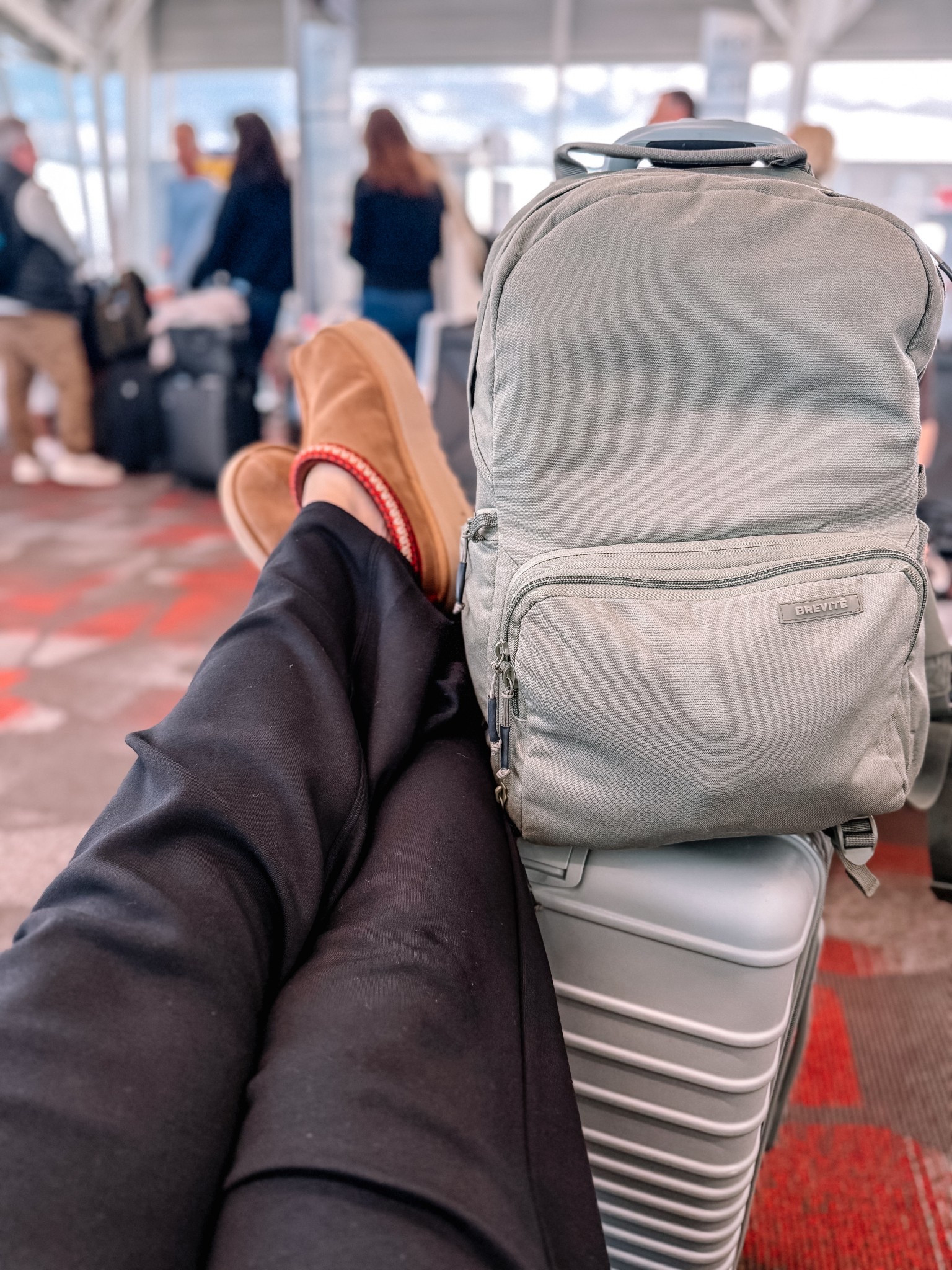 If you may end up at the airport for way more hours than you think you might as well be comfy and have all the things!🤣#LTKSpringSale

#LTKTravel #LTKTall #LTKOver40