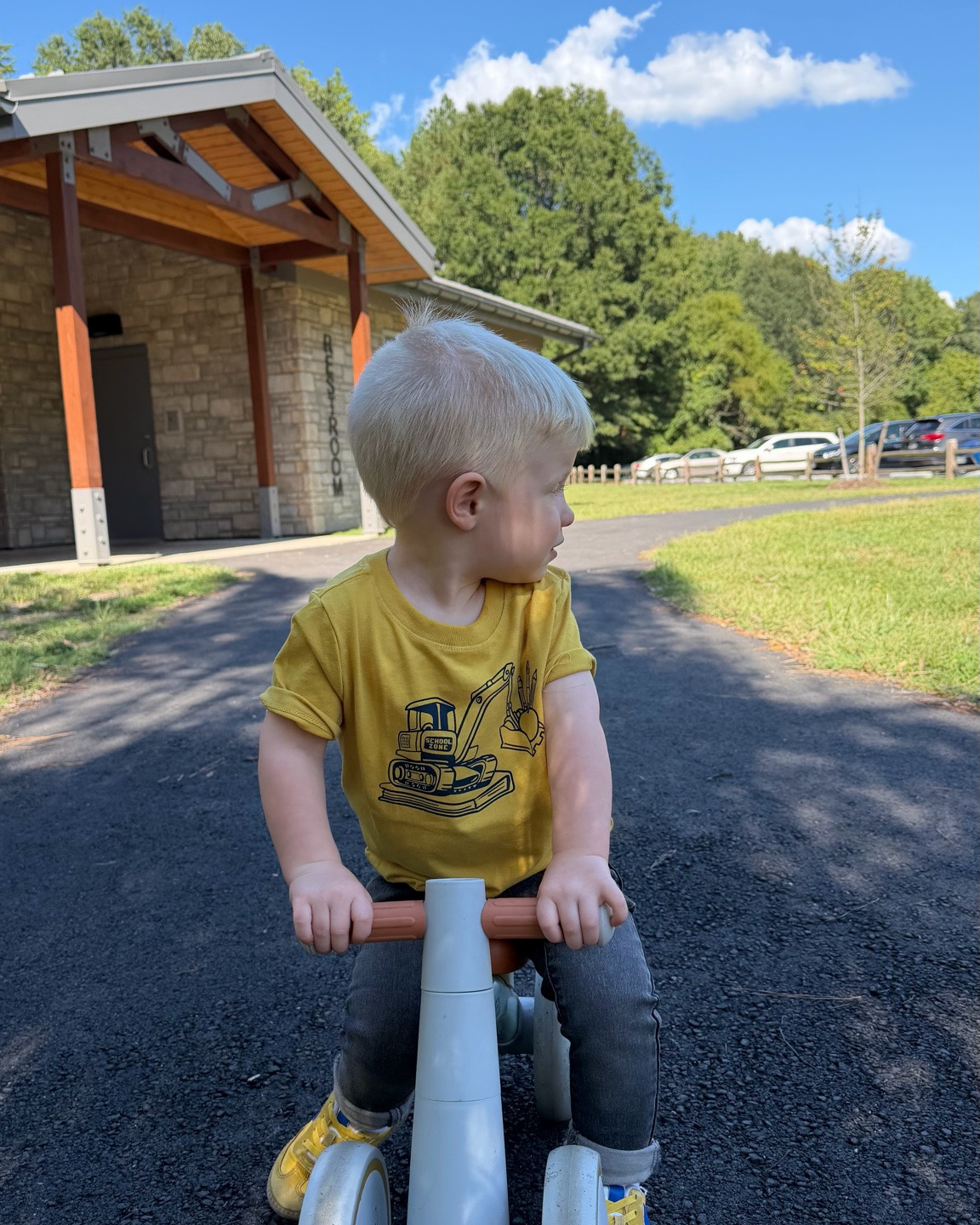 Toddler fall transition outfit yellow excavator shirt and yellow shoes from Walmart 💛🚜