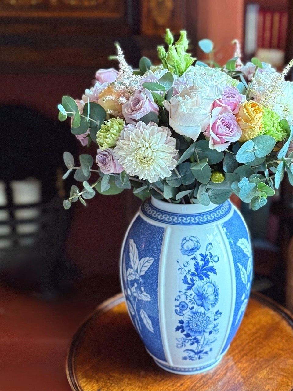 I’m absolutely loving my new Spode vase! Who wouldn’t want to receive this as a Christmas gift? Also, if you’re being hosted for the holidays this year why not take beautiful flowers and the vase as a really beautiful thank you? 

#LTKChristmas #giftidea #blueandwhite 

#LTKhome #LTKgiftguide #LTKuk